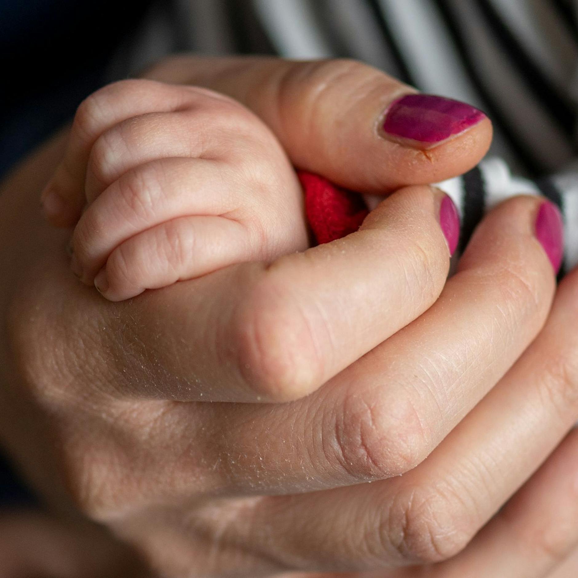 Mehrheit für Elterngeld-Streichung bei hohem Einkommen