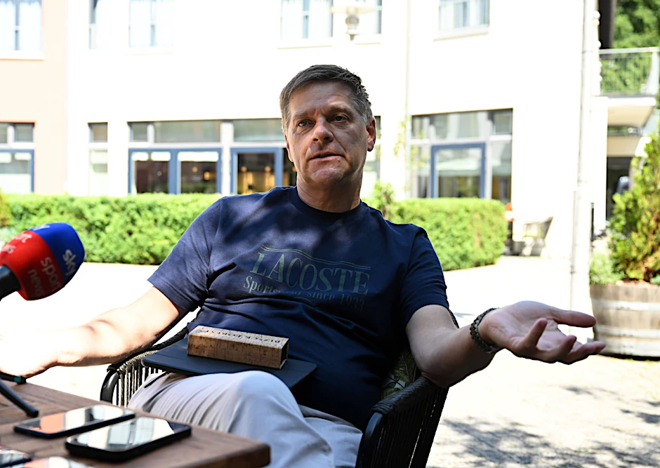 Unions Manager Oliver Ruhnert versteht Bundestrainer Hansi Flick nicht mehr und macht es jetzt noch mal deutlich.
