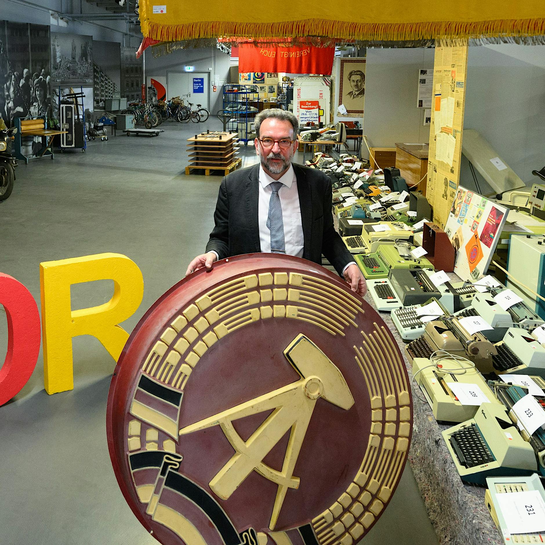 „Welt der DDR“ dauerhaft geschlossen: 70.000 Objekte versteigert