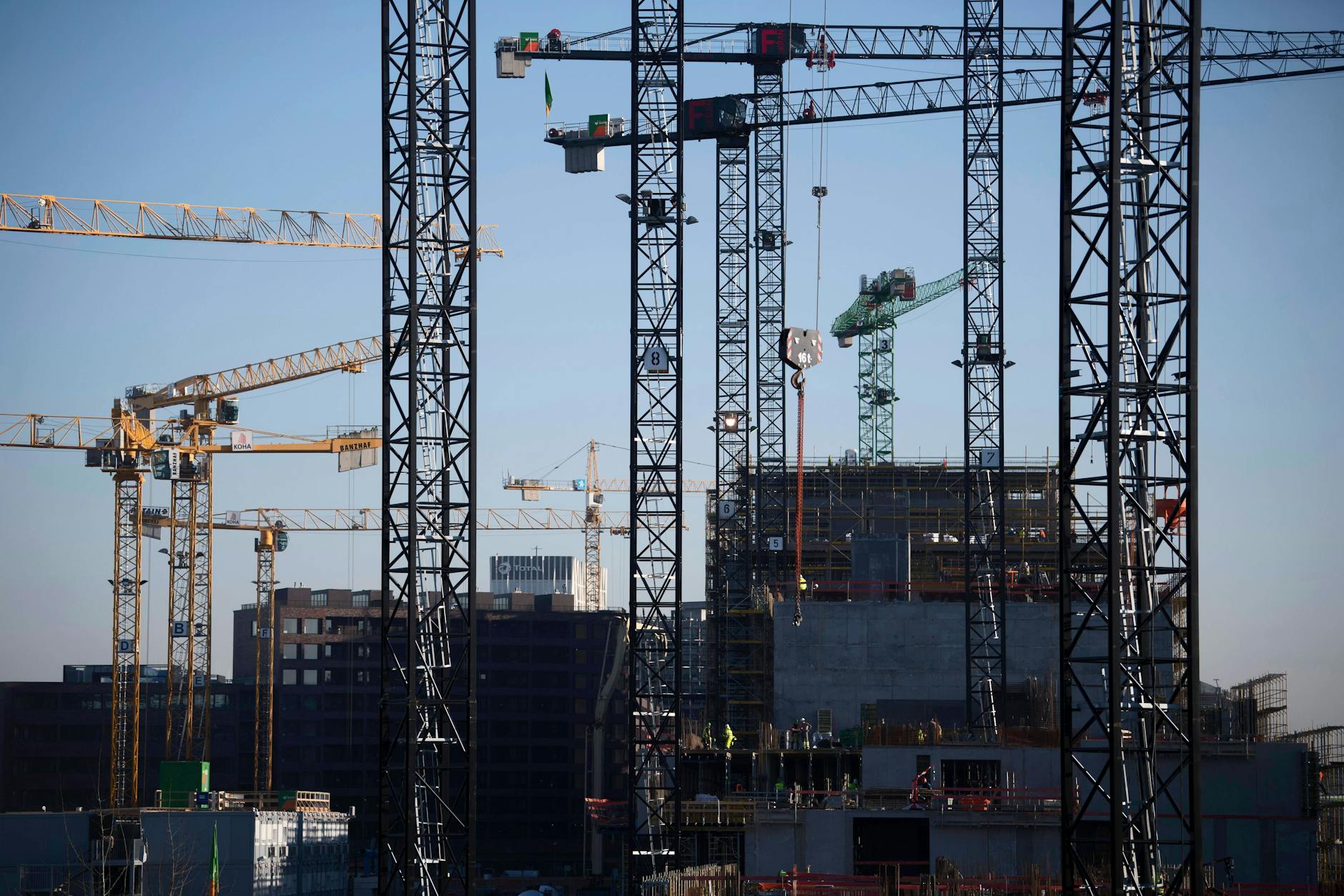 Das Bauprojekt Wasserstadt Mitte der Firma Adler Real Estate.