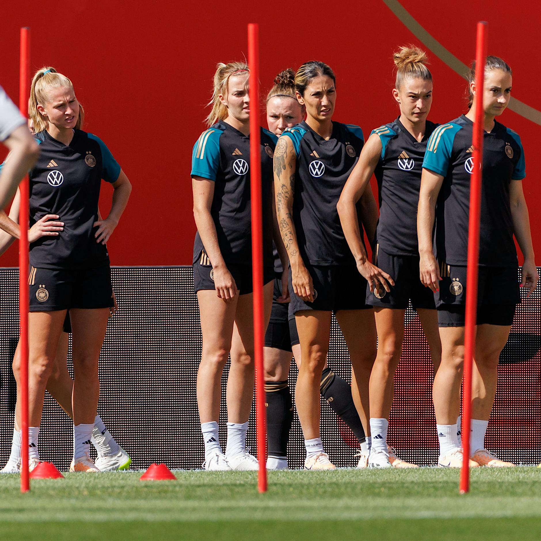 Dschungelcamp: Deutschlands Fußballerinnen wohnen bei der WM sehr abgeschieden