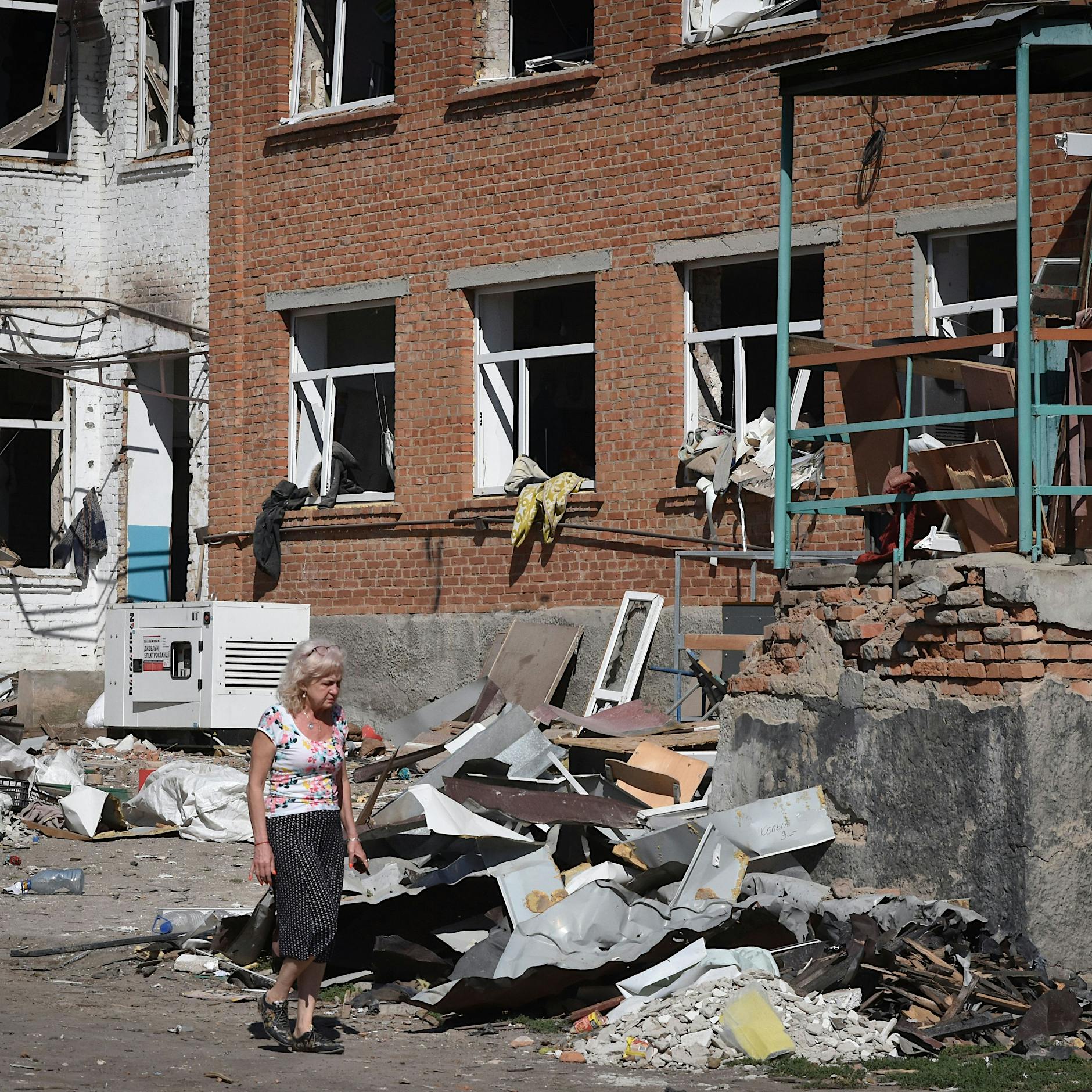 Ukraine-Krieg: Bombenangriff auf Hilfszentrum in Orichiw – sieben Tote