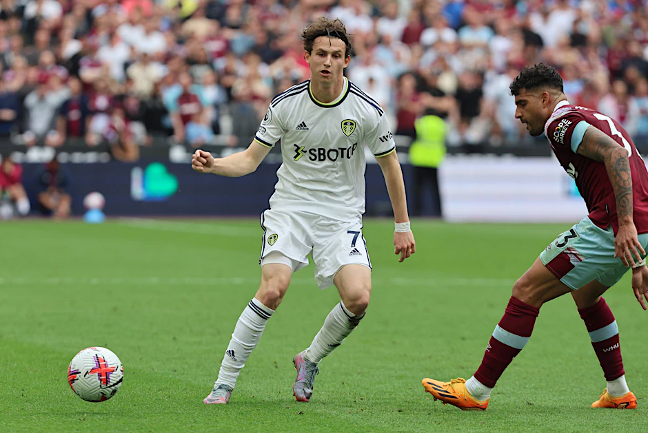 Steht als Neuzugang Nummer drei fest beim 1. FC Union: Brenden Aaronson (l.) von Leeds United.