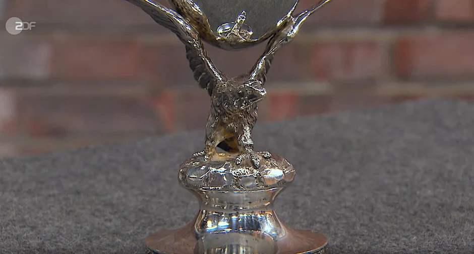 Der kleine silberne Pokal findet Anklang bei den „Bares für Rares“-Händlern. Einer von ihnen hat große Pläne.