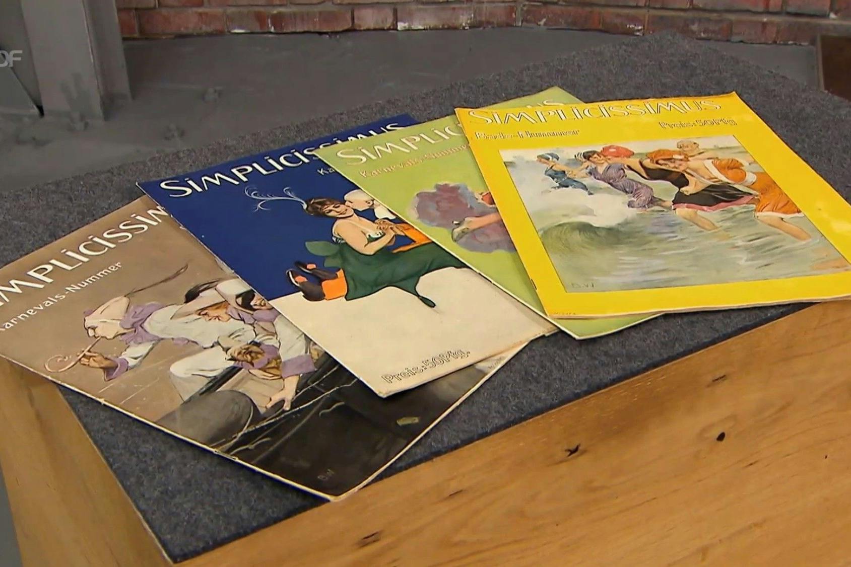 Bei „Bares für Rares“ stehen diese Sonderausgaben des Simplicissimus zum Verkauf.