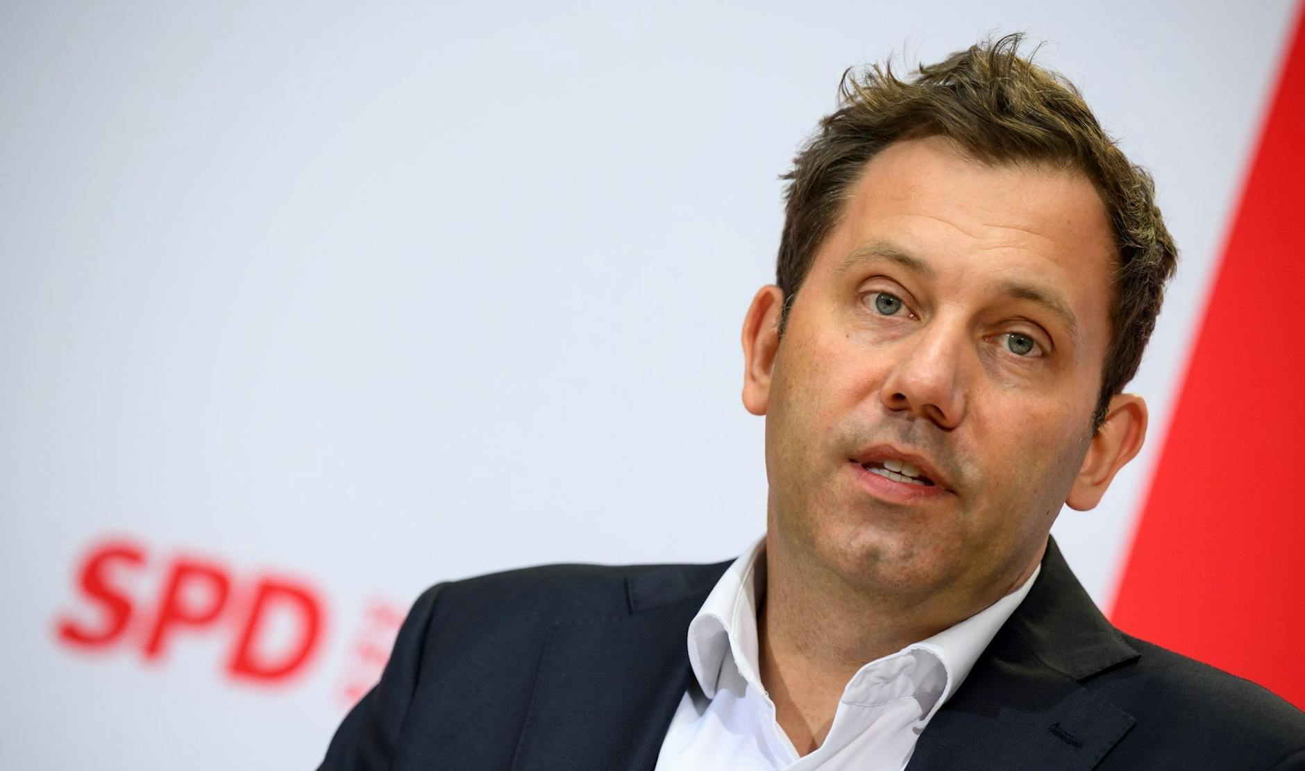 SPD-Chef Lars Klingbeil hat sich zum Nato-Beitritt der Ukraine geäußert.