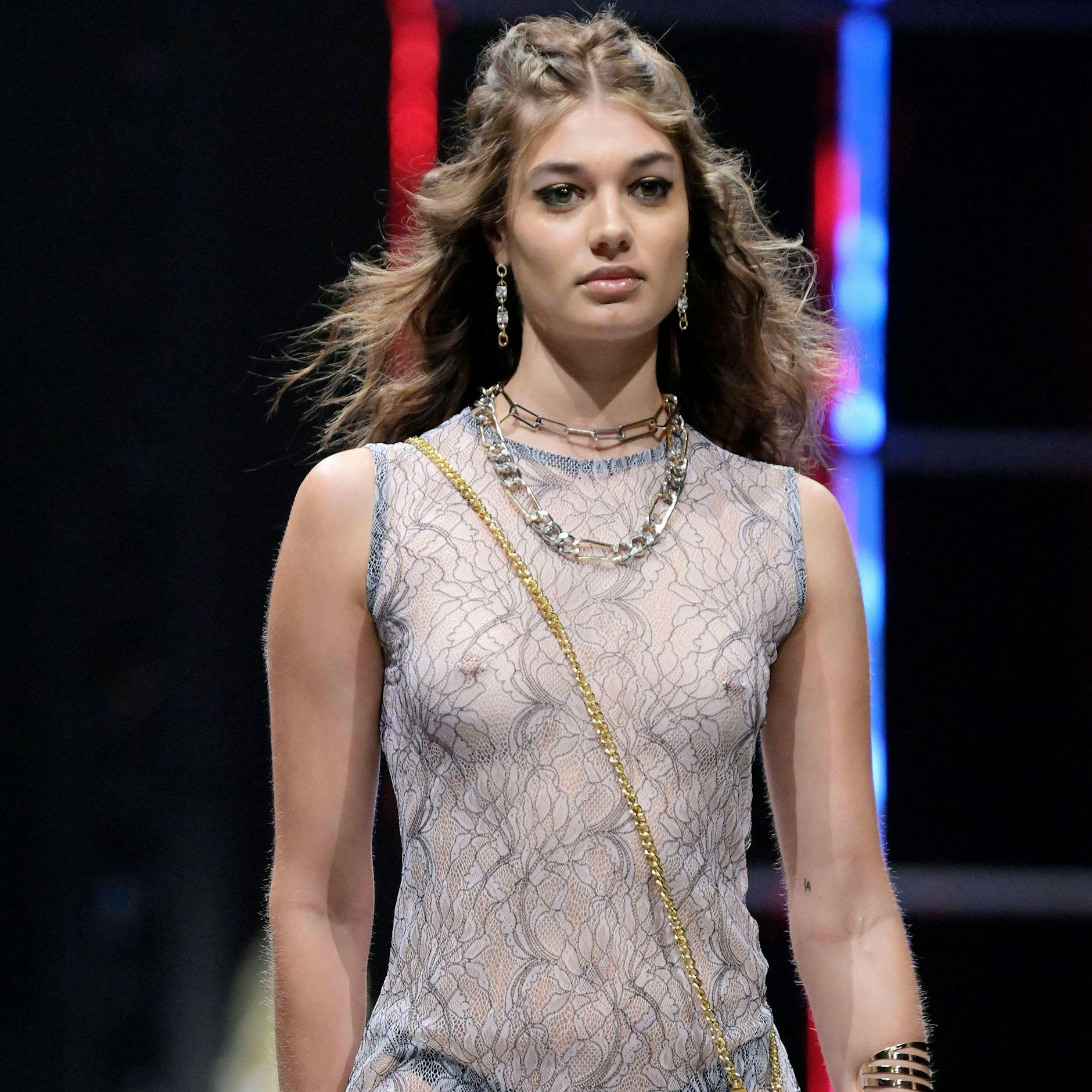 Die Fashion Week in Berlin - ein mehr oder weniger beabsichtigtes Zeichen für „Free The Nipple“.