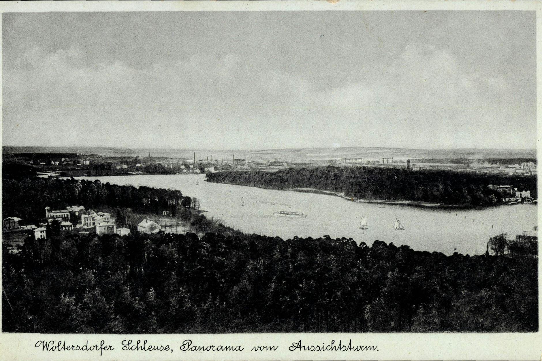 Schon auf dieser Ansichtskarte von 1935 wurde der Blick vom Aussichtsturm in Woltersdorf festgehalten.