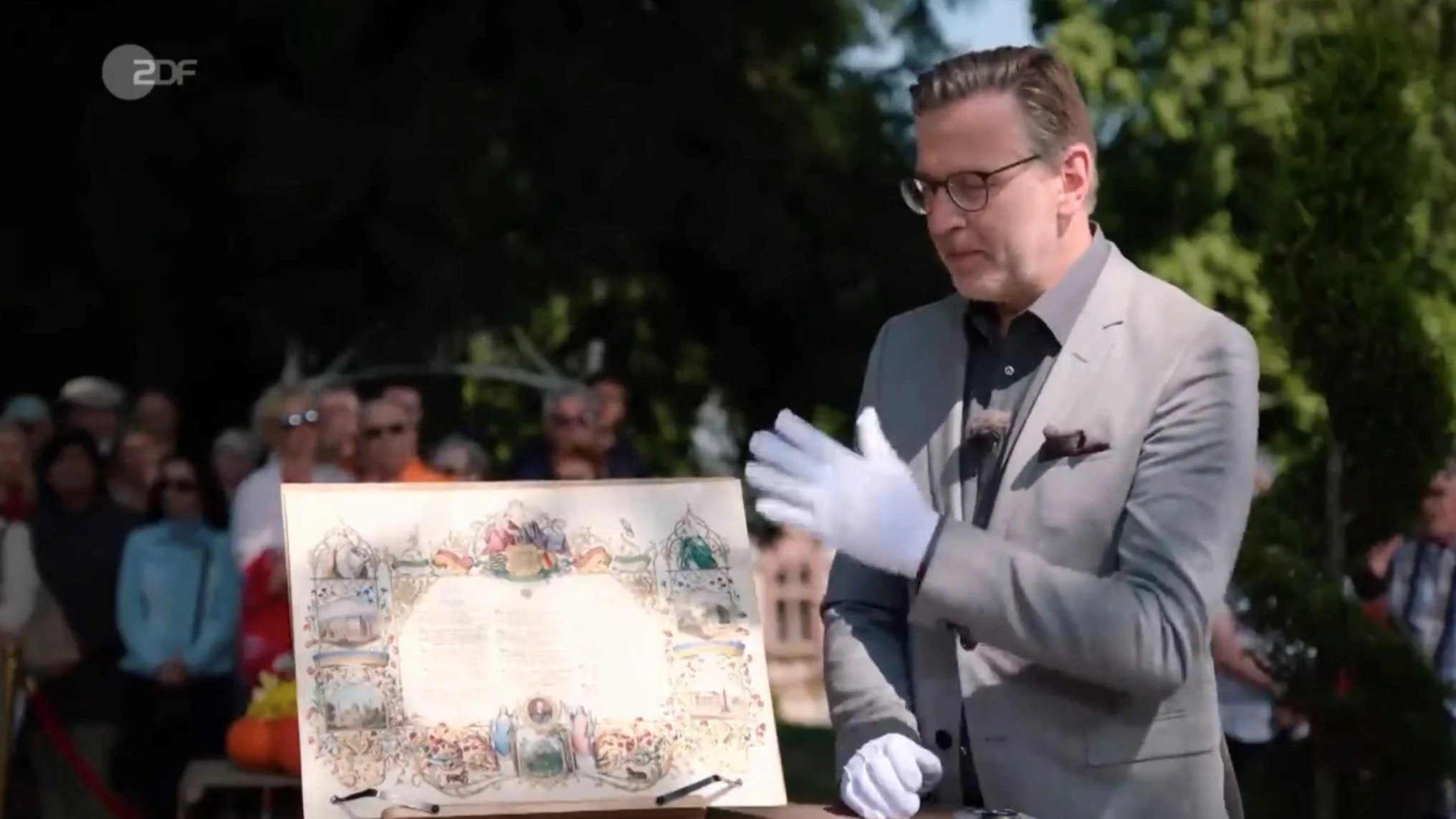 „Bares für Rares“-Experte Detlev Kümmel bezeichnete den Wert des Kunstwerkes auf bis zu 2500 Euro.