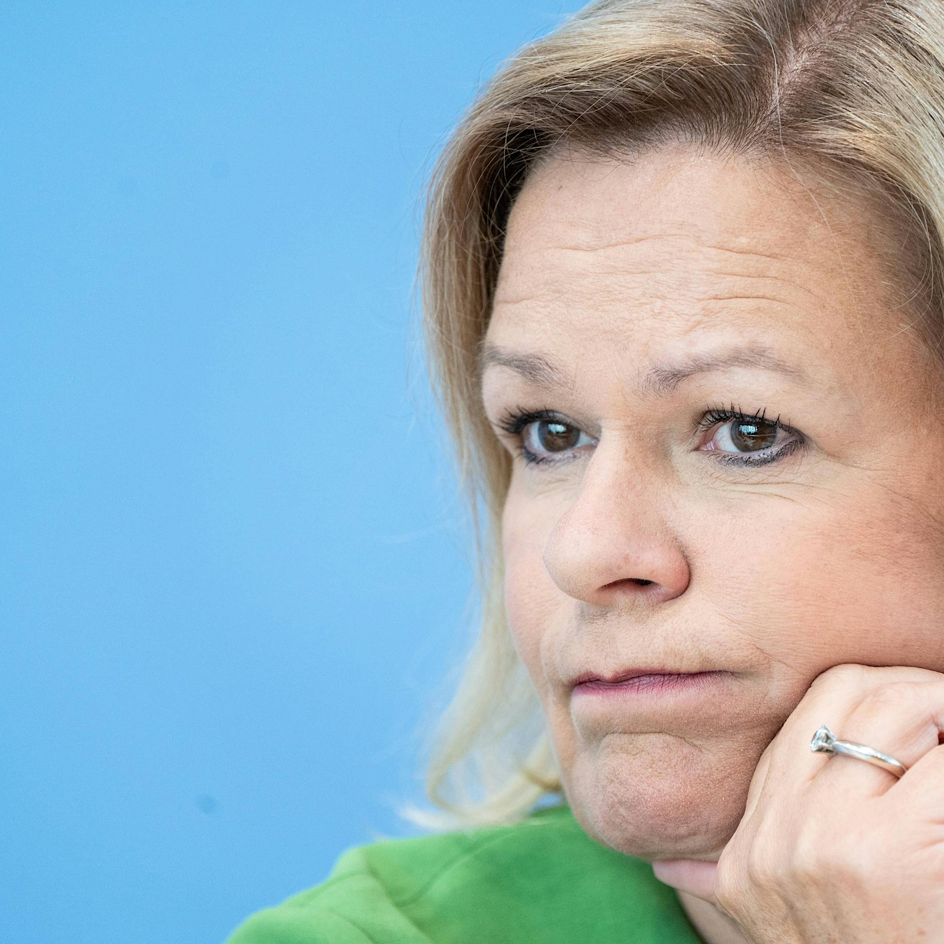 Nancy Faeser: Islamismus-Bloggerin attackiert Ministerium wegen Studie zu Muslimfeindlichkeit