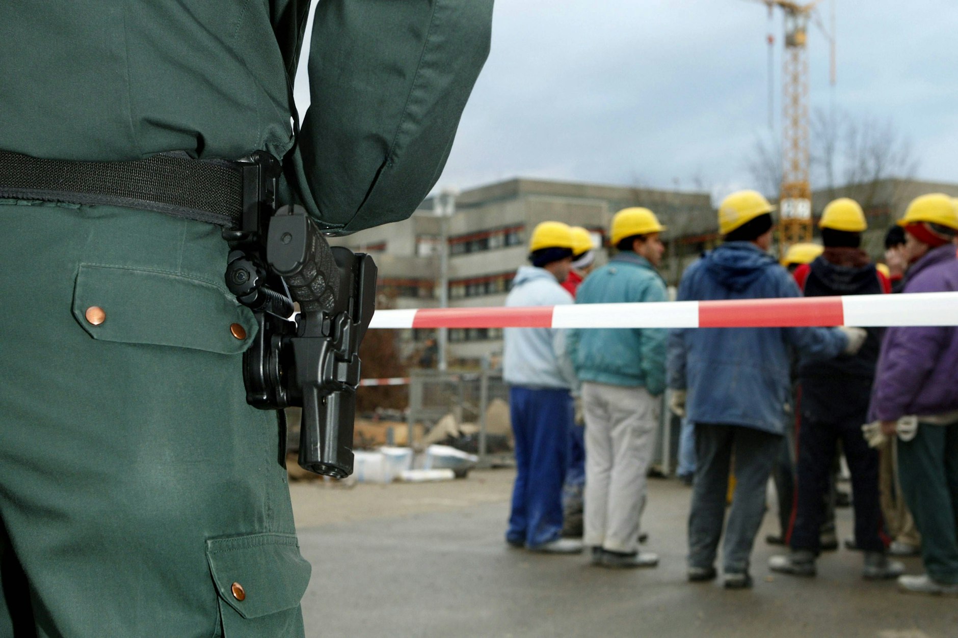 Die Beschuldigten betrieben bundesweit und unabhängig voneinander mehrere Baufirmen.