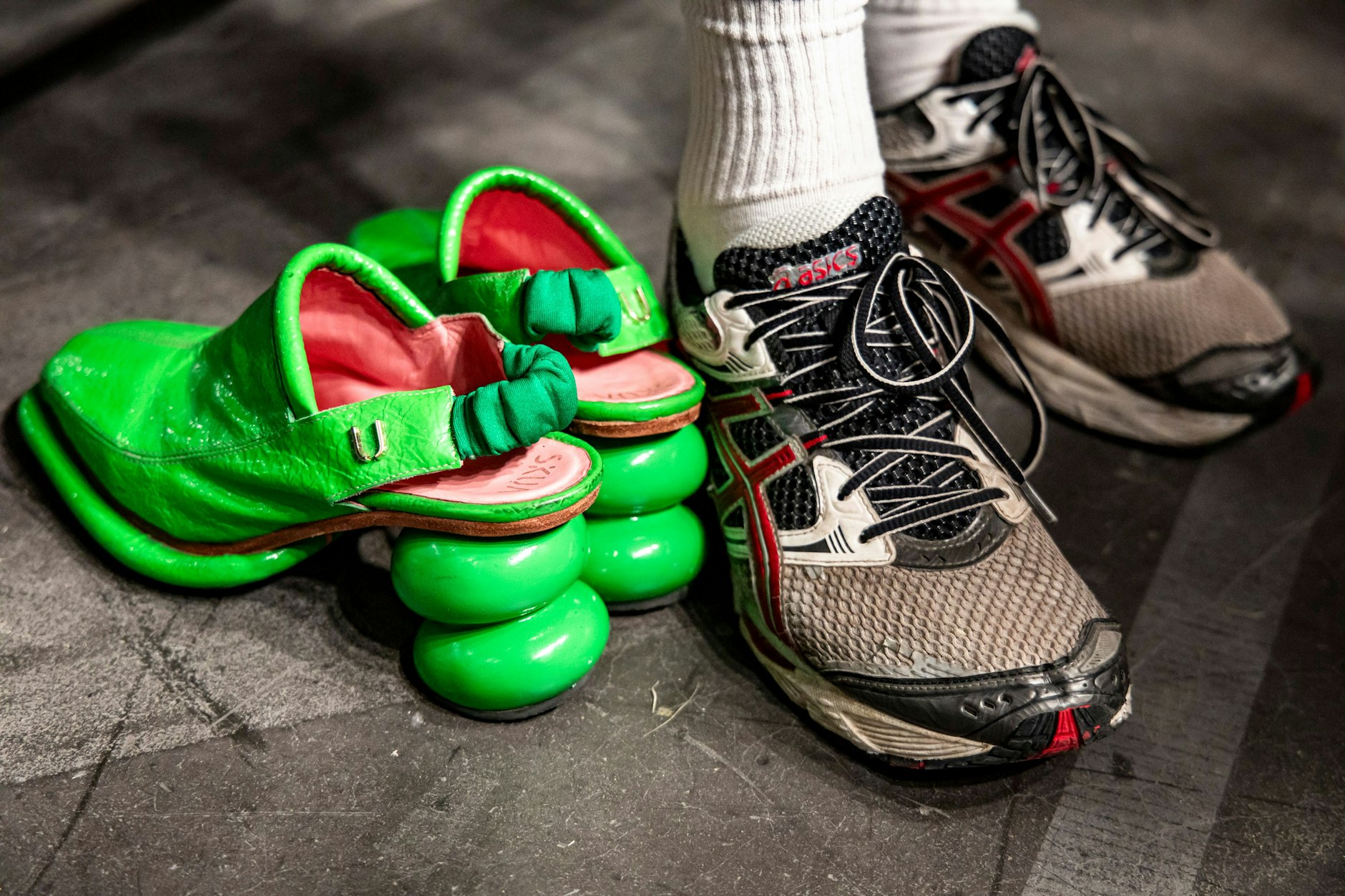 Alles wird perfekt auf das Outfit abgestimmt – auch die Schuhe.