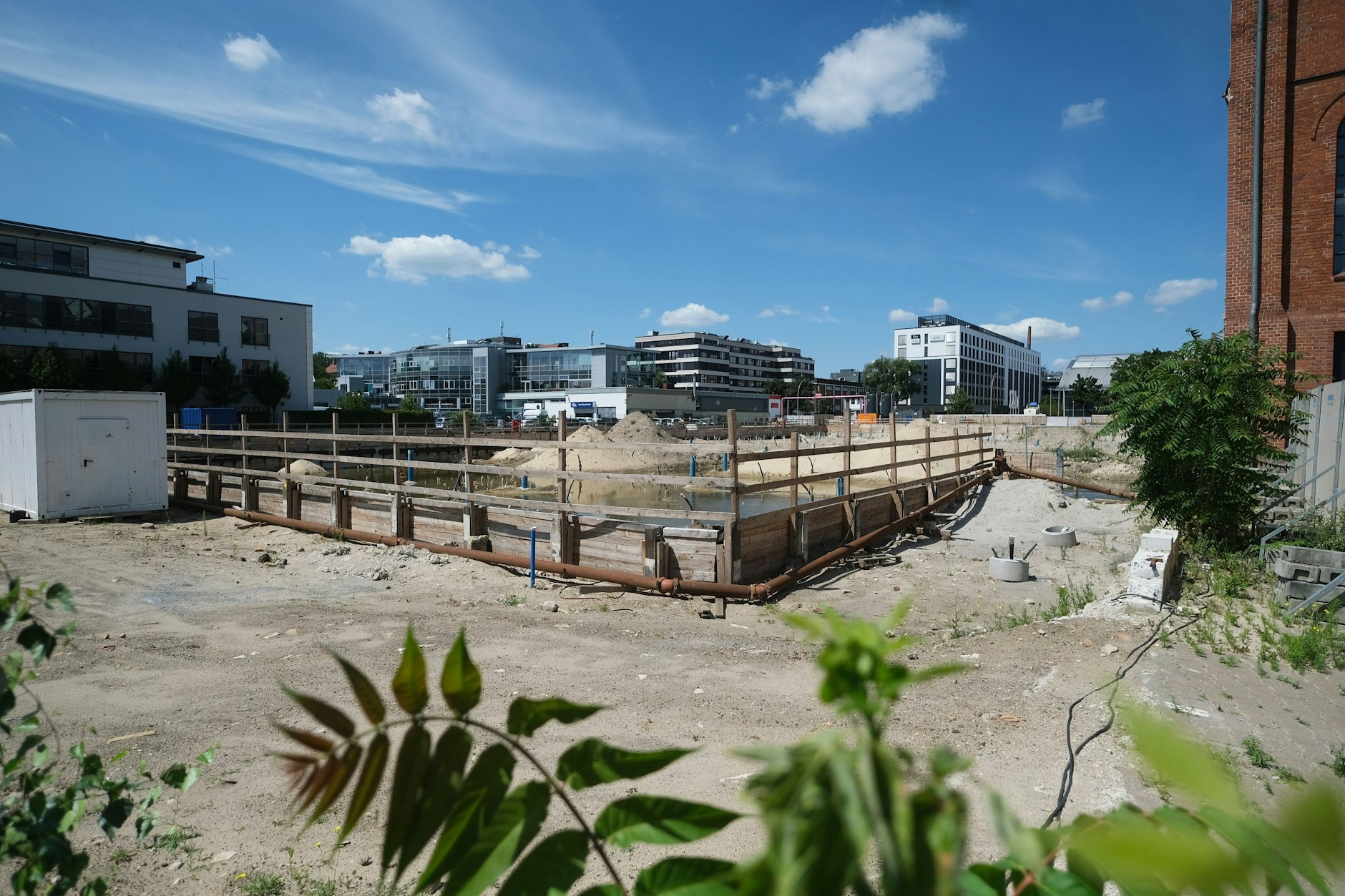 Nix los: Blick auf die Baustelle des Signa-Projekts „Glance“ an der Franklinstraße in Charlottenburg.