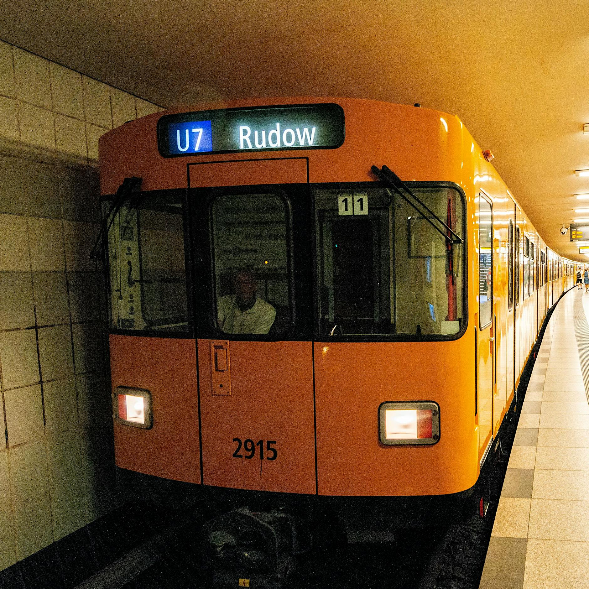 Transpersonen in Berlin angegriffen und mit Bierflasche ins Gesicht geschlagen