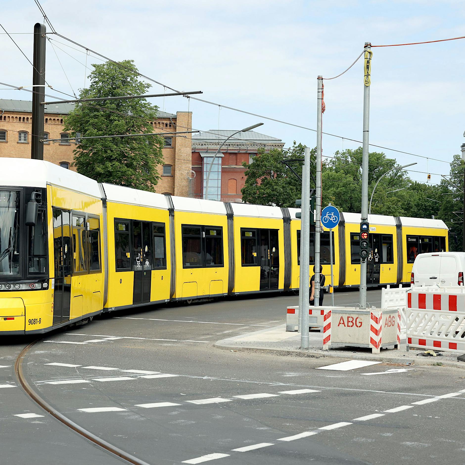 Turmstraße: Das sagen die Berliner zur neuen Straßenbahnstrecke