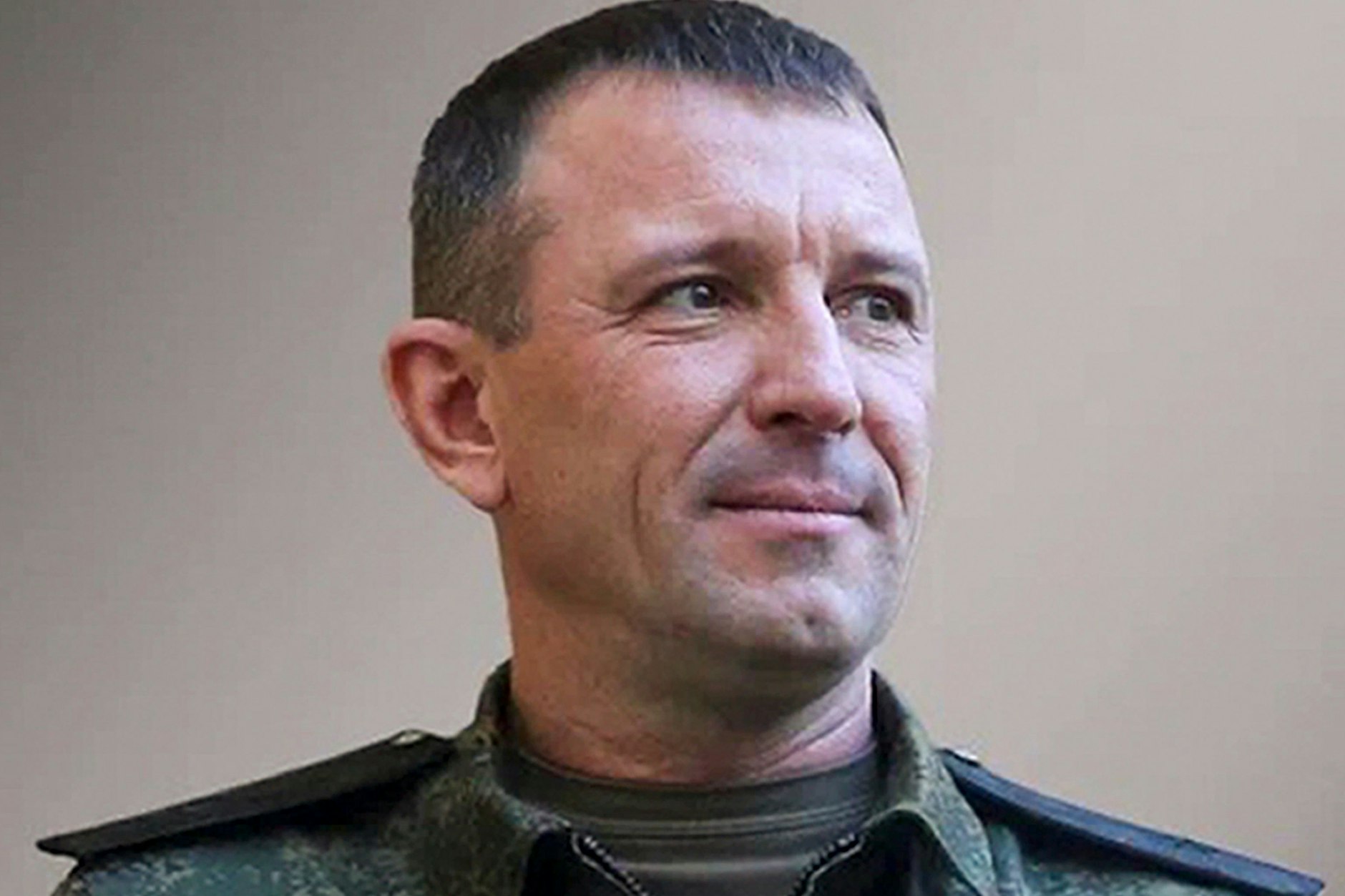 Auf diesem vom Pressedienst des russischen Verteidigungsministeriums veröffentlichten Foto ist Generalmajor Iwan Popow an einem ungenannten Ort zu sehen.