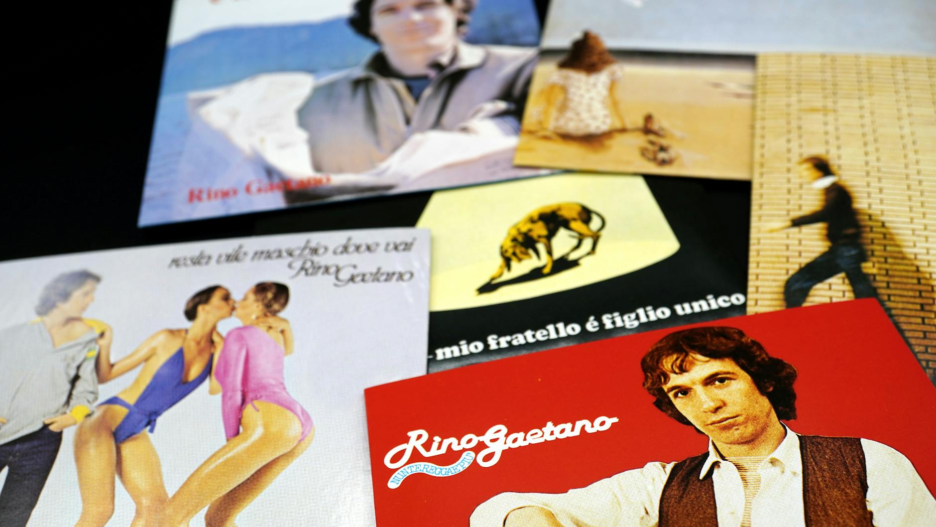 Stöbern Sie sich durch die Werke italienischer Cantautore wie Rino Gaetano. 