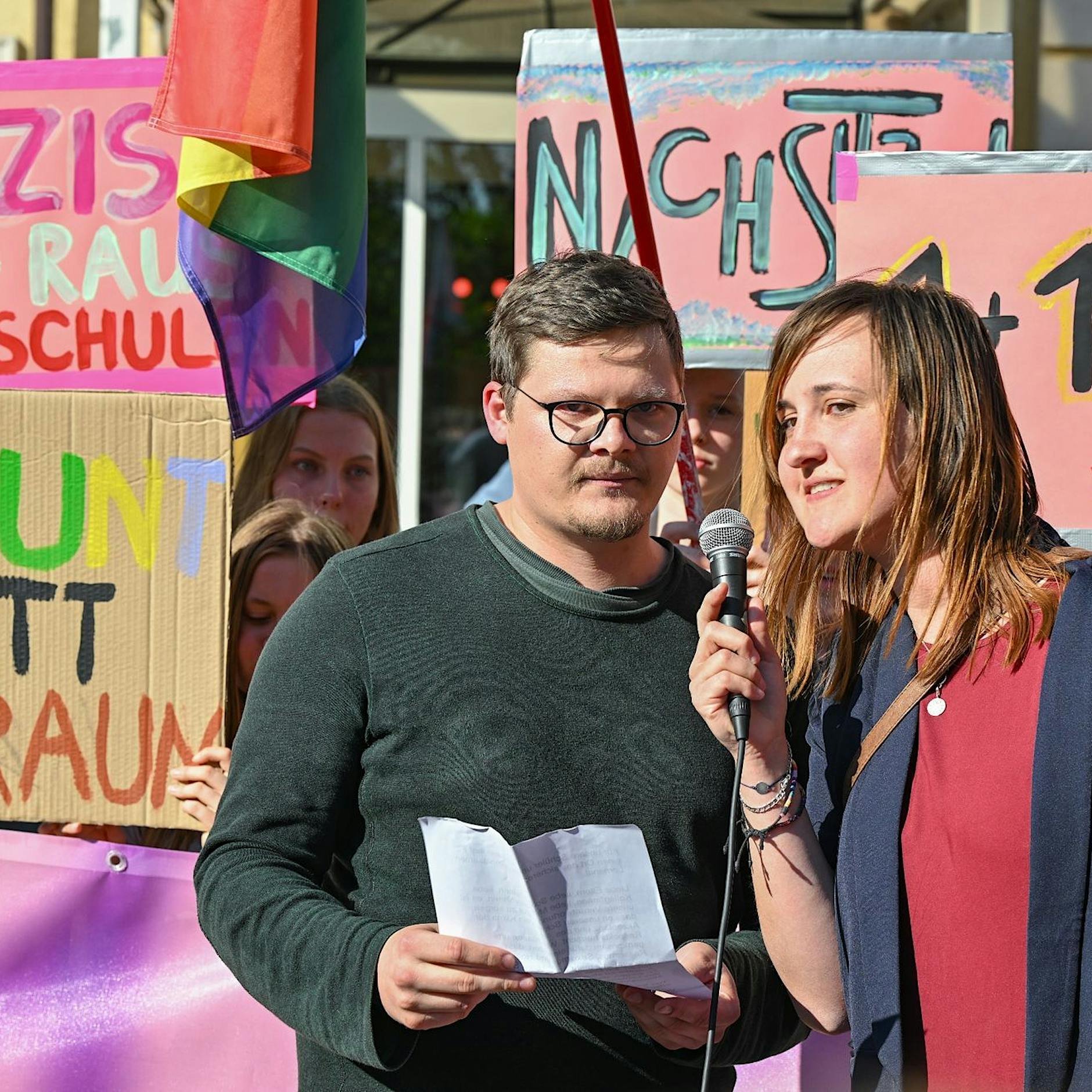 Rechtsextreme Schüler vertreiben Lehrer Max Teske: „Auf vulgäre Art aufgefordert, nach Berlin zu gehen“