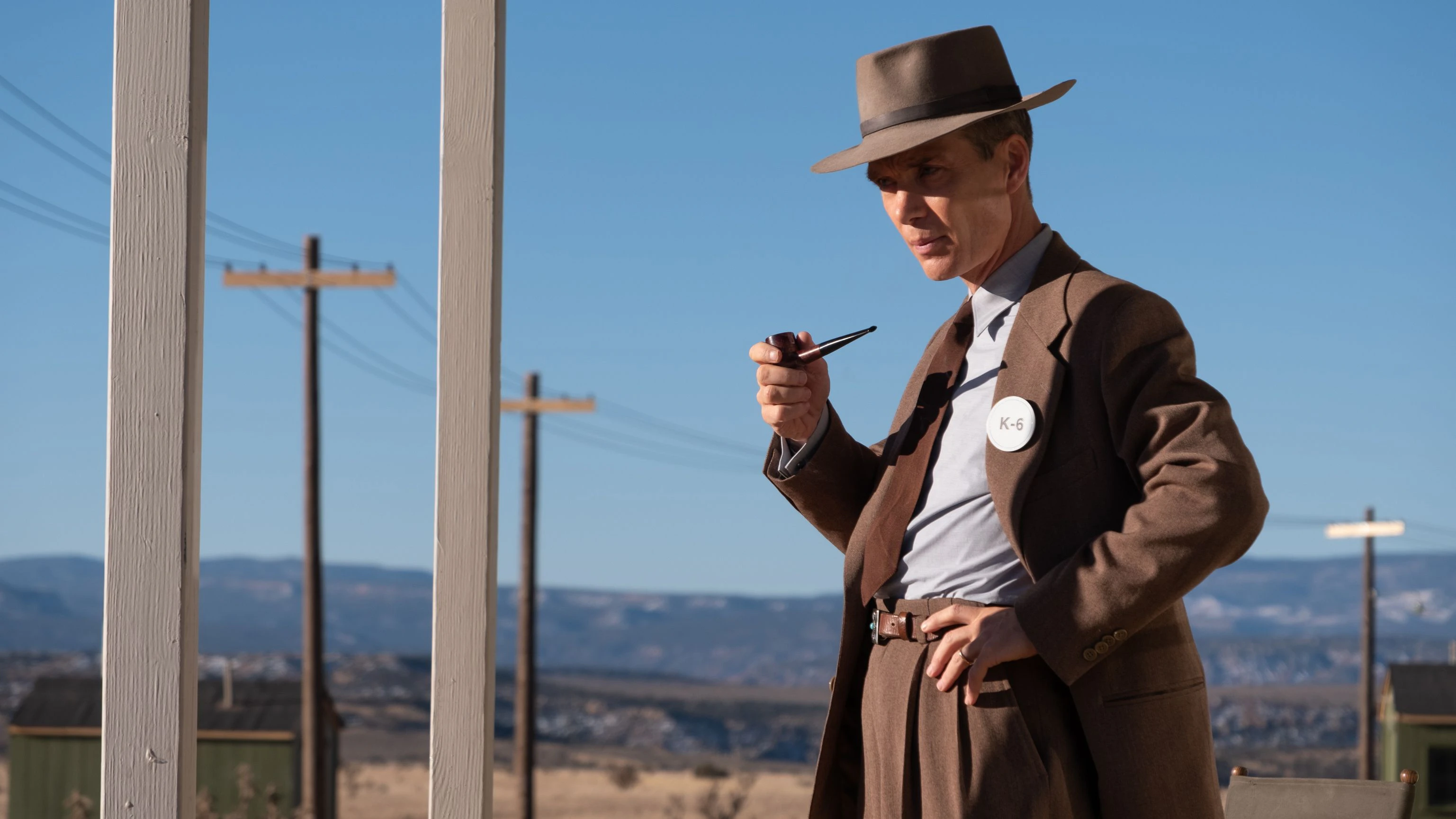 Cillian Murphy als J. Robert Oppenheimer in einer Szene des Films „Oppenheimer“. Auch dieser Steifen wird am kommendem Donnerstag in den Kinos gezeigt.