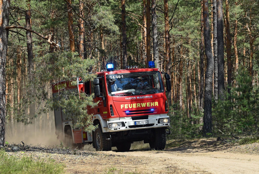Bis zu 37 Grad: Was die Hitze für die Feuerwehren in Brandenburg bedeutet