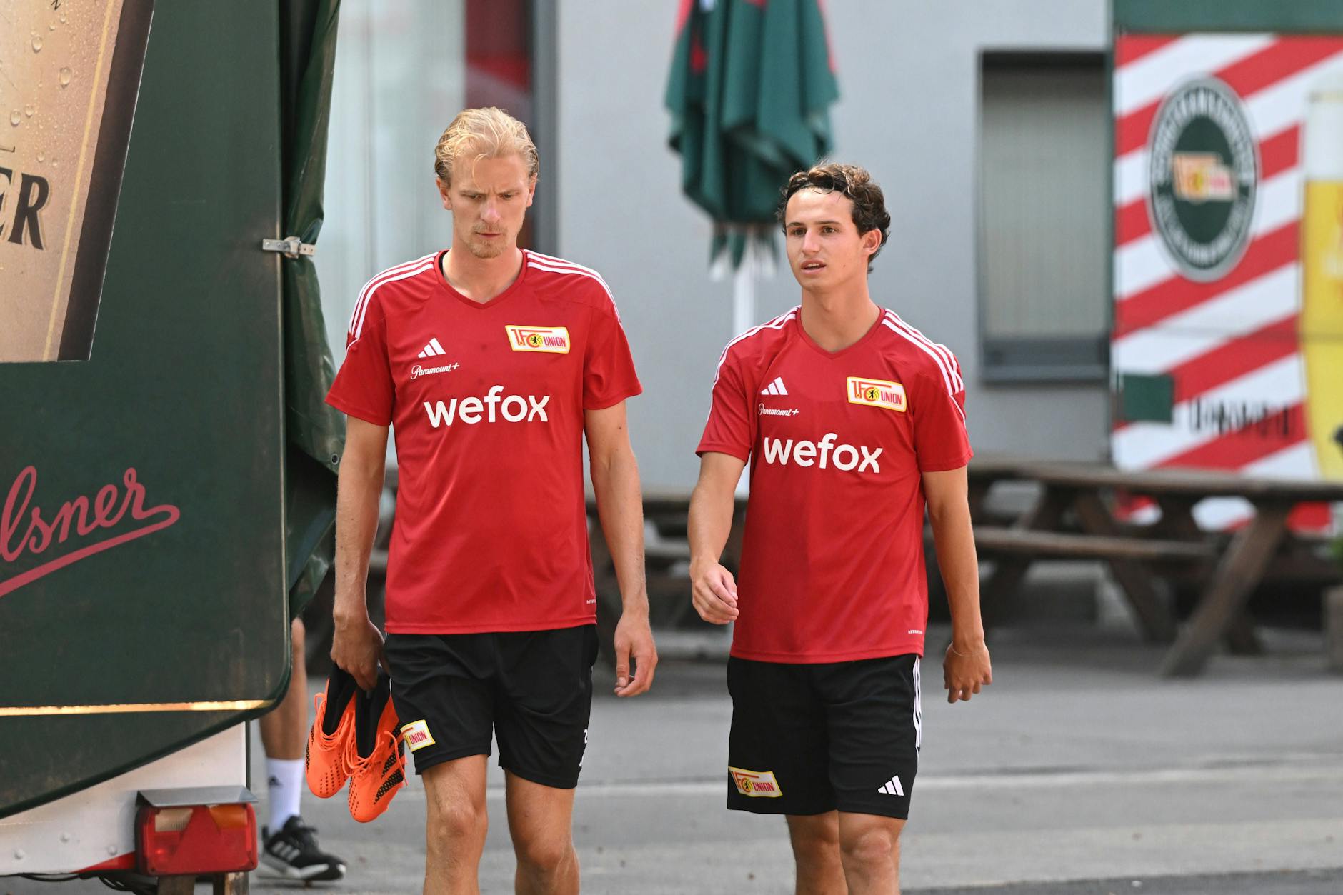 Brenden Aaronson (r.) – hier neben Morten Thorsby – ist eine der beiden Leihgaben des 1. FC Union.