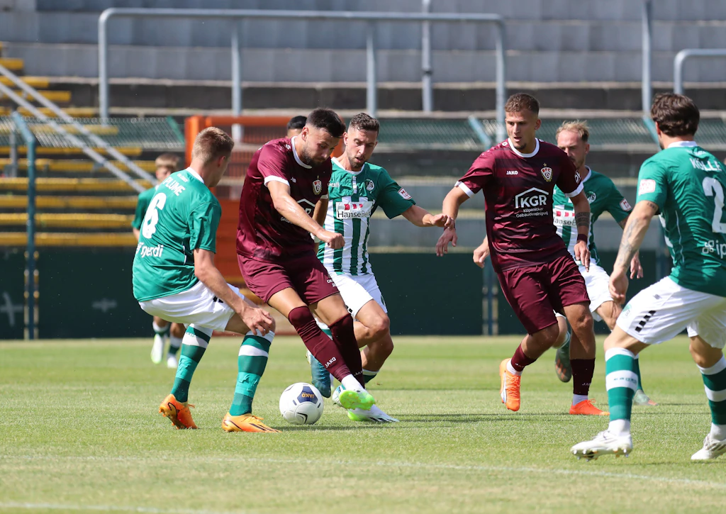BFC Dynamo putzt Drittligaaufsteiger VfB Lübeck mit 2:1