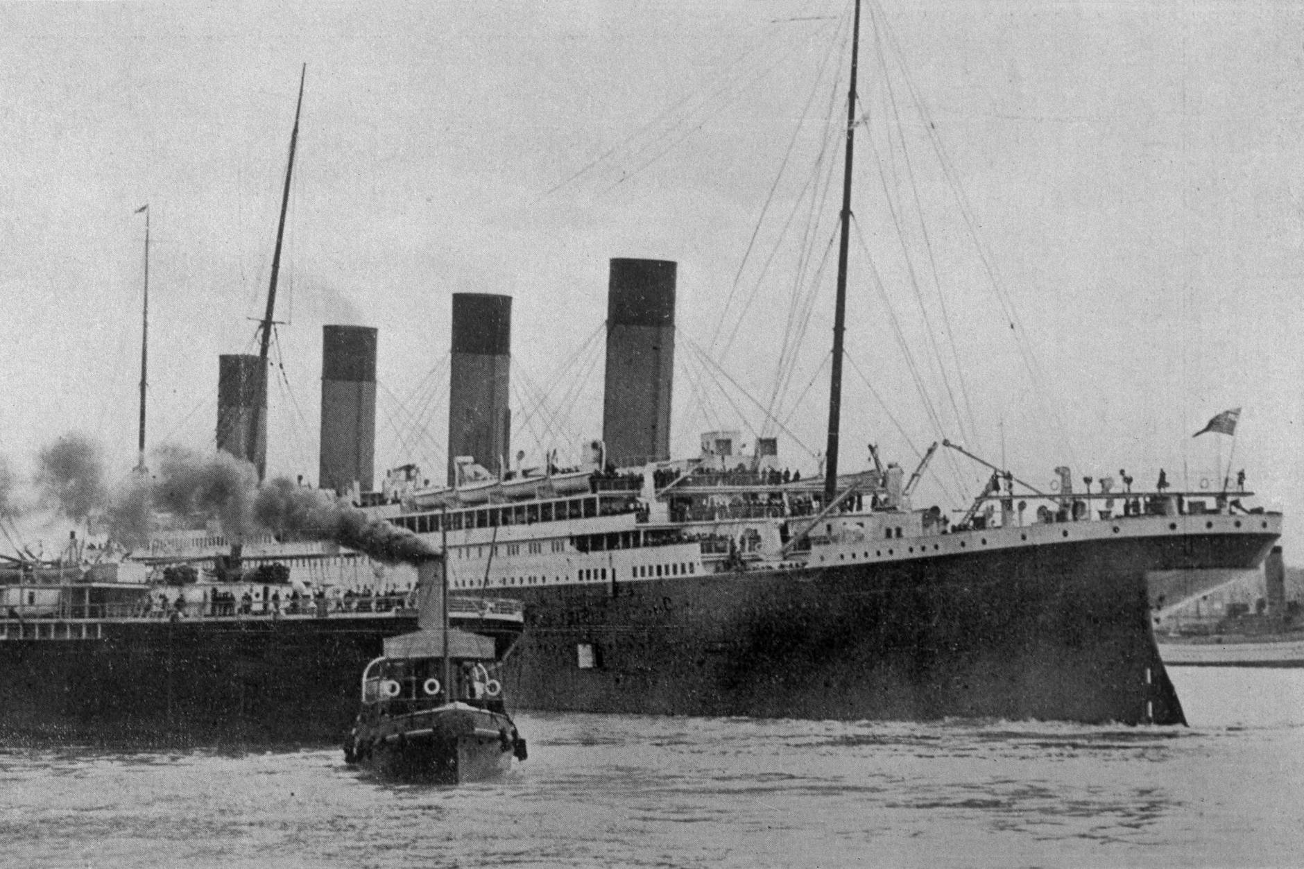 Im April 1912 brach die Titanic zu ihrer Jungfernfahrt auf, kollidierte unterwegs aber mit einem Eisberg und versank im Atlantik.