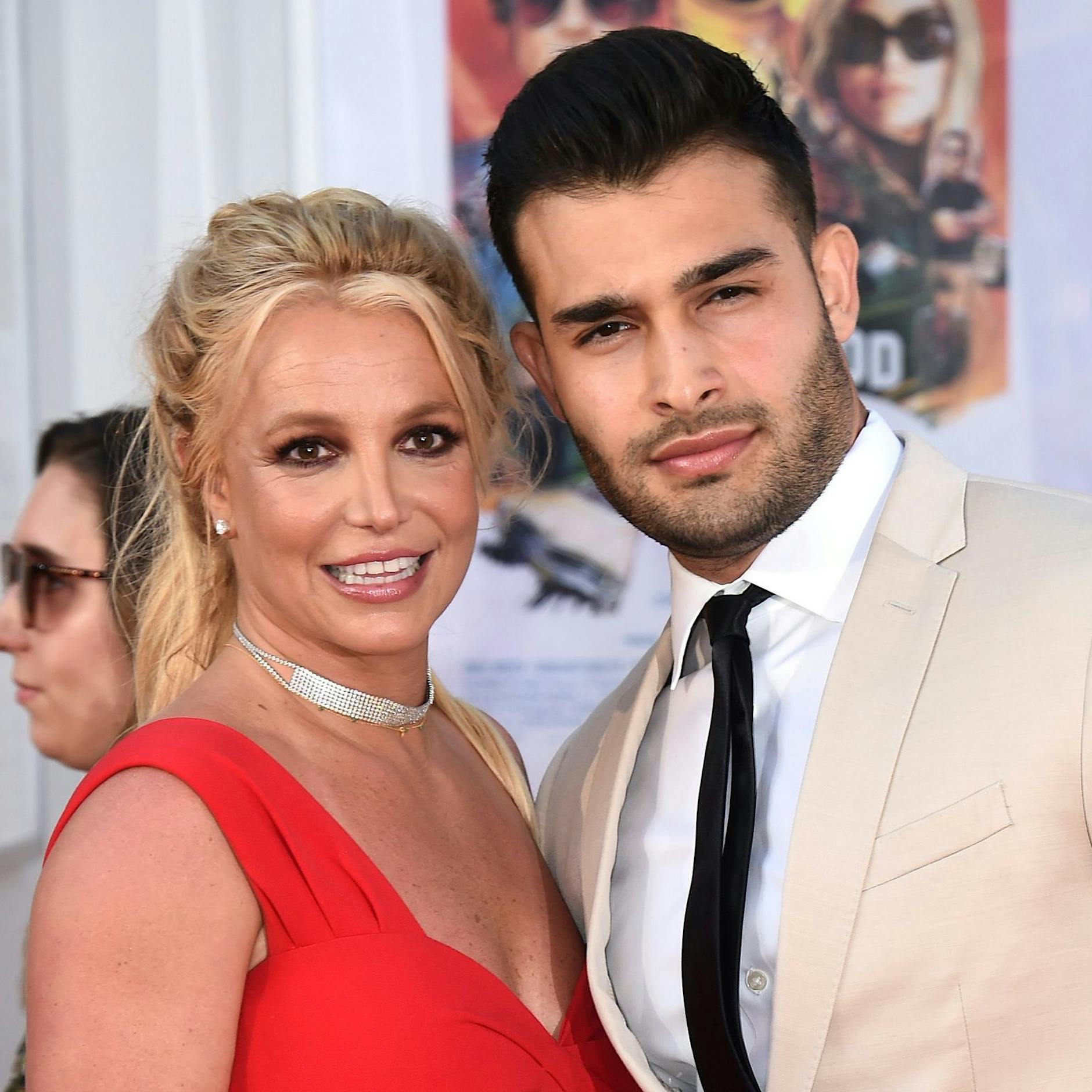 Britney Spears bezahlt Ehemann, damit der sie nicht verlässt