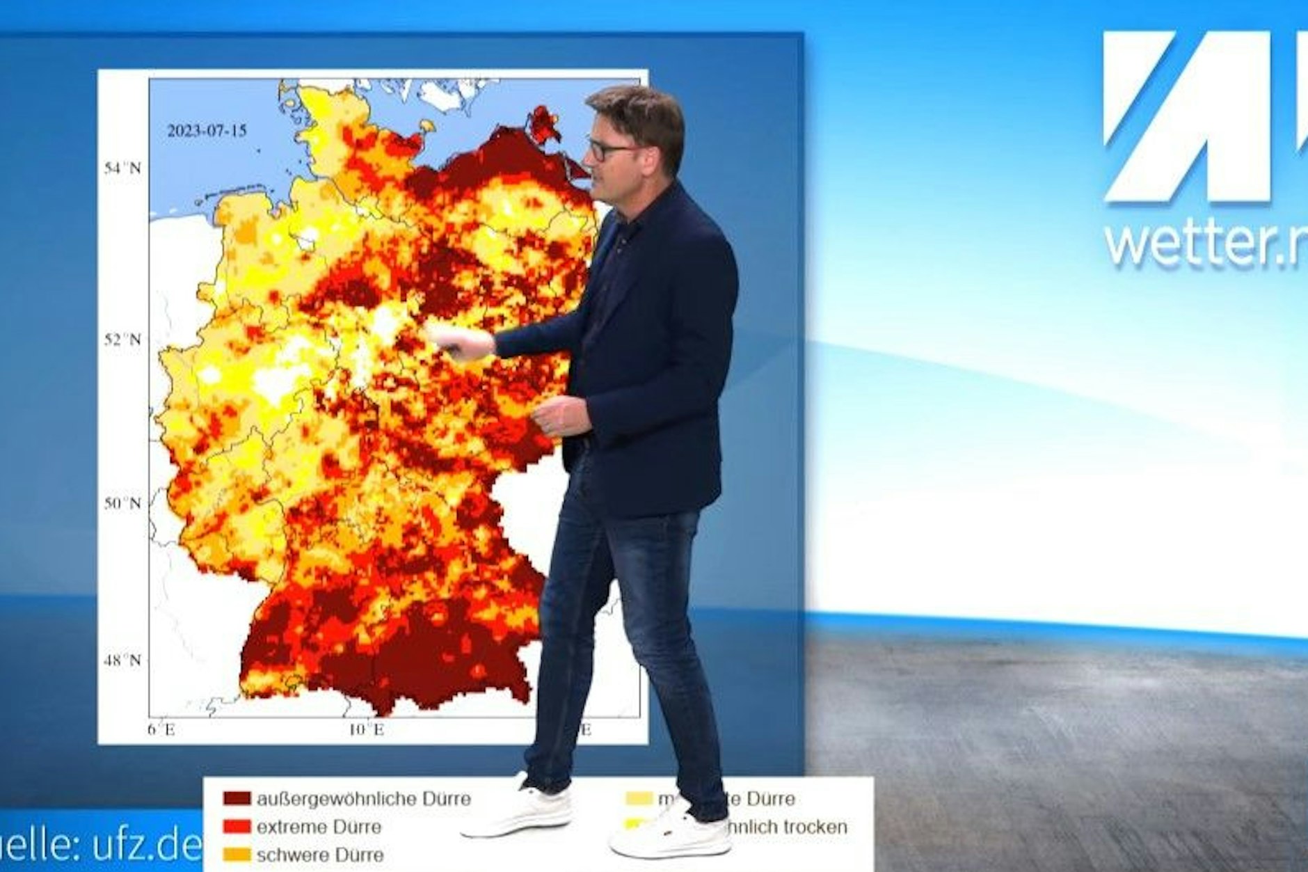 Das Wetter ist und bleibt heiß, der Boden ist trocken. Wetter-Experte Dominik Jung zeigt die Dürre-Karte für Deutschland.