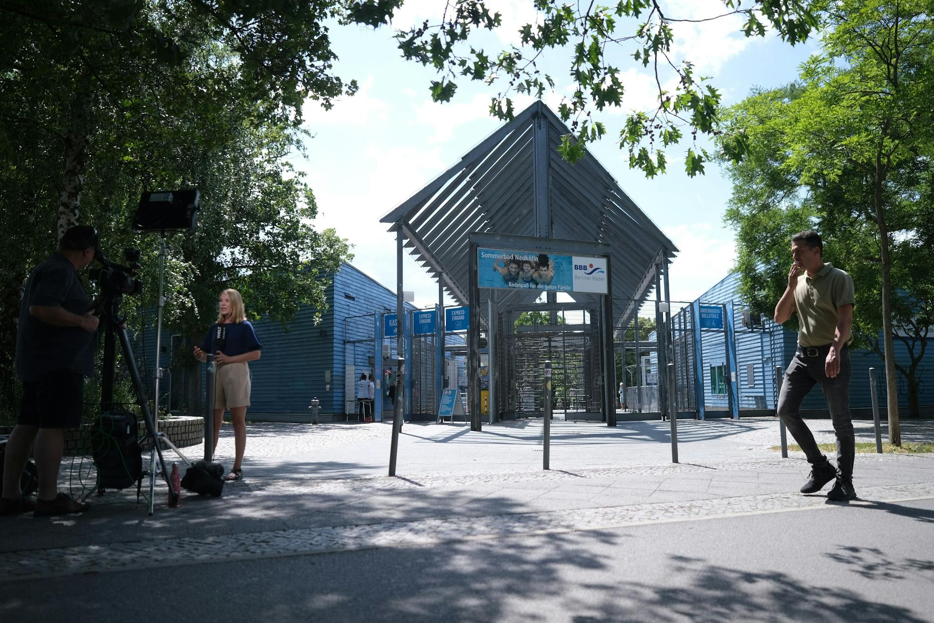 Das Columbiabad in Neukölln startet an diesem Samstag verspätet in die diesjährige Freibadsaison.