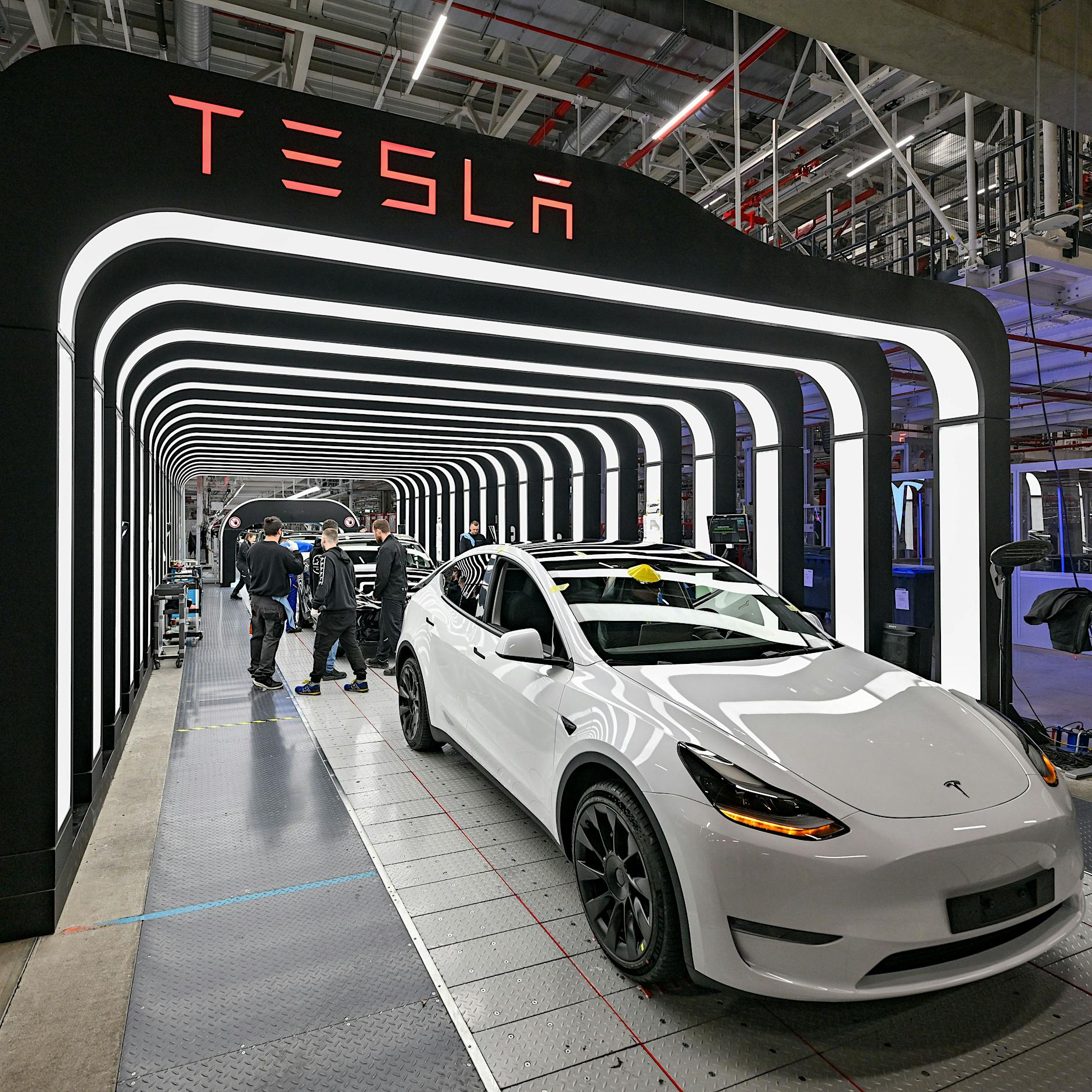 Tesla in Grünheide: Bald eine Million E-Autos – Wasserverbrauch soll gleich bleiben, aber wie?