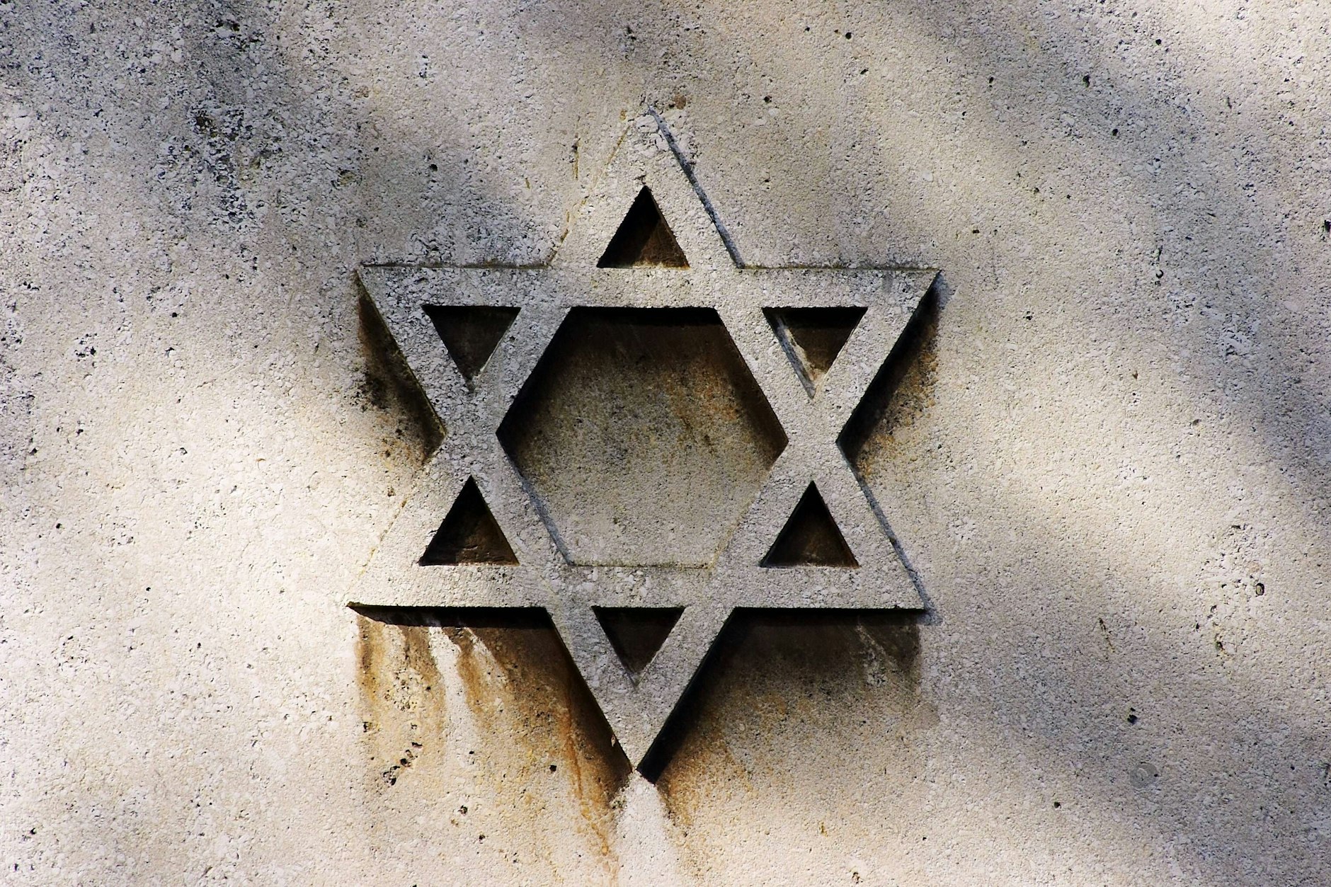 Davidstern auf einem Grabstein
