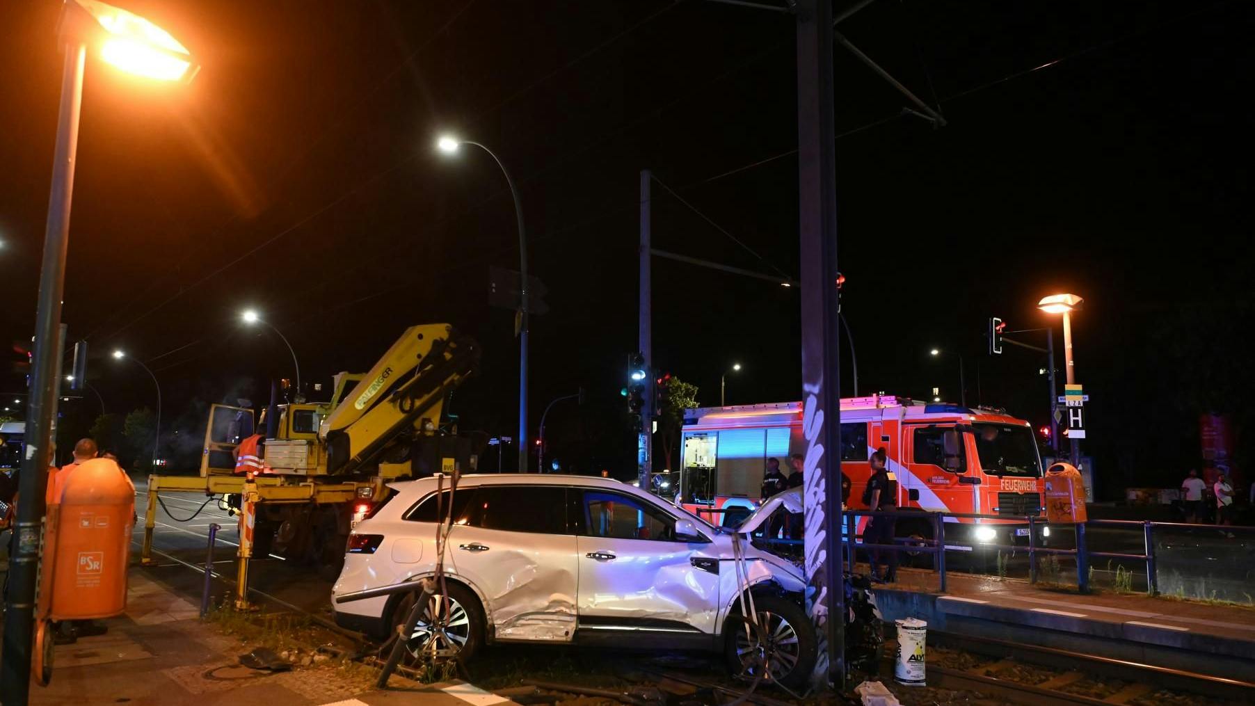 In diesem Wrack wurde eine Frau einfach zurückgelassen.