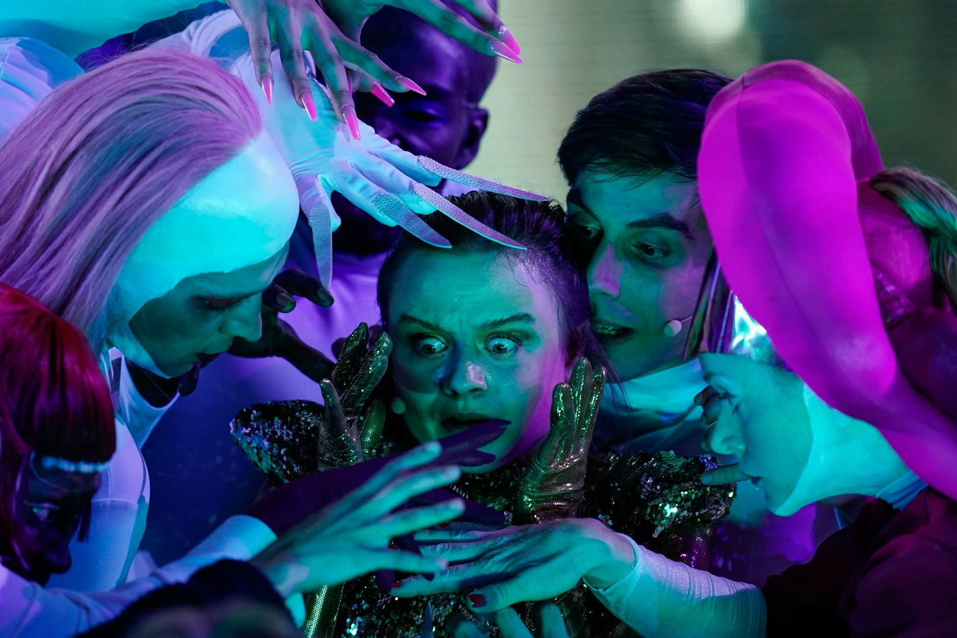 PRODUKTION - Lena Urzendowsky als Brynhild (M) hat die Titelpartie übernommen.