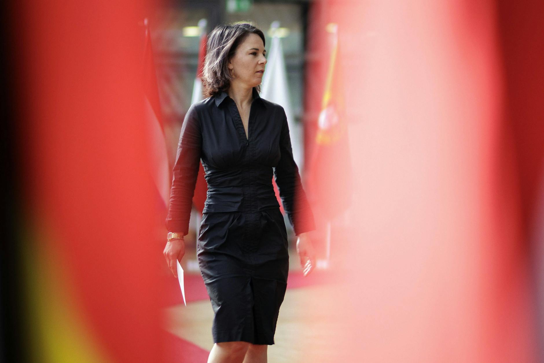 Unter Beobachtung der eigenen Leute: Bundesaußenministerin Annalena Baerbock.