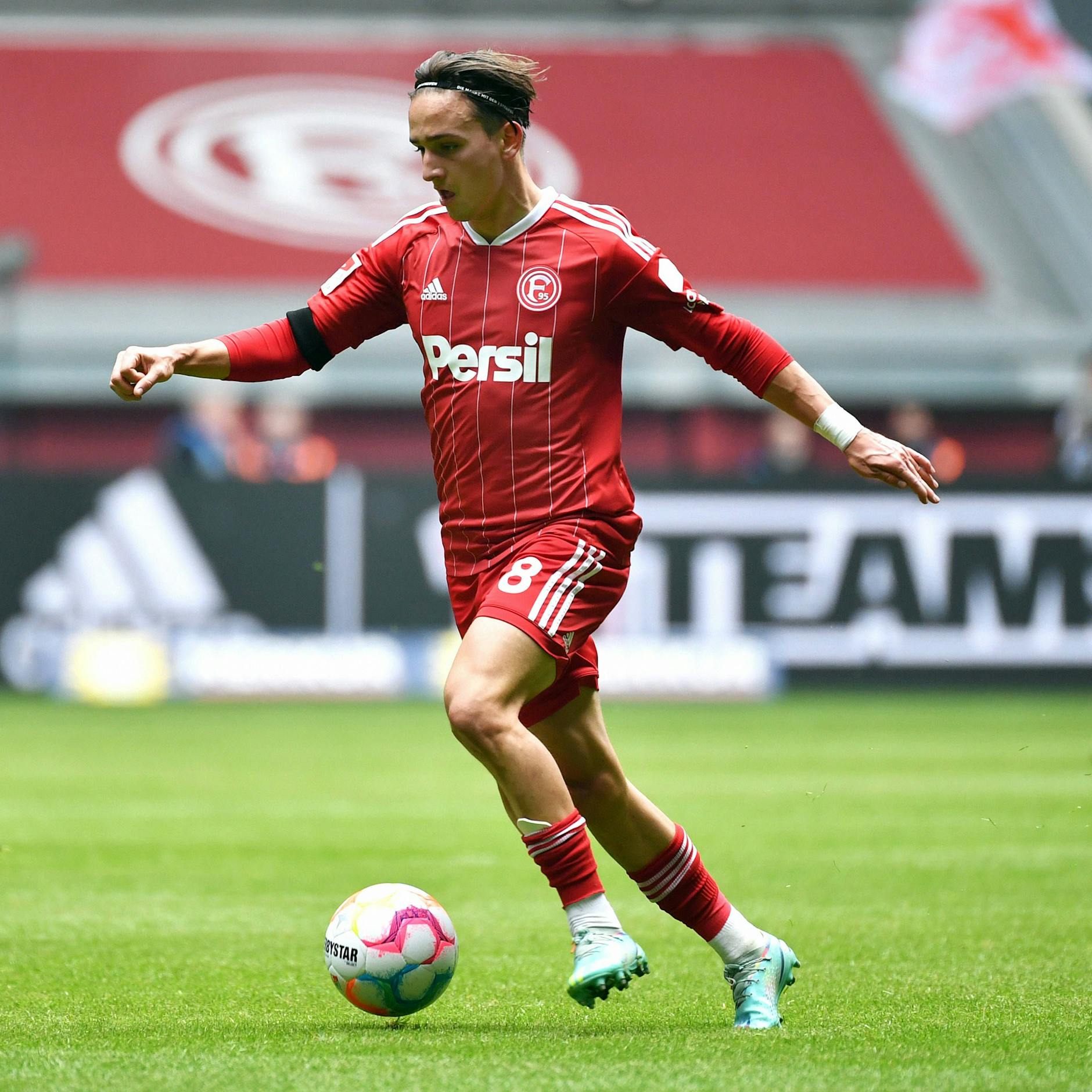 Im Hertha-Visier: Linksverteidiger Michal Karbownik, der vergangene Saison bei Fortuna Düsseldorf spielte.