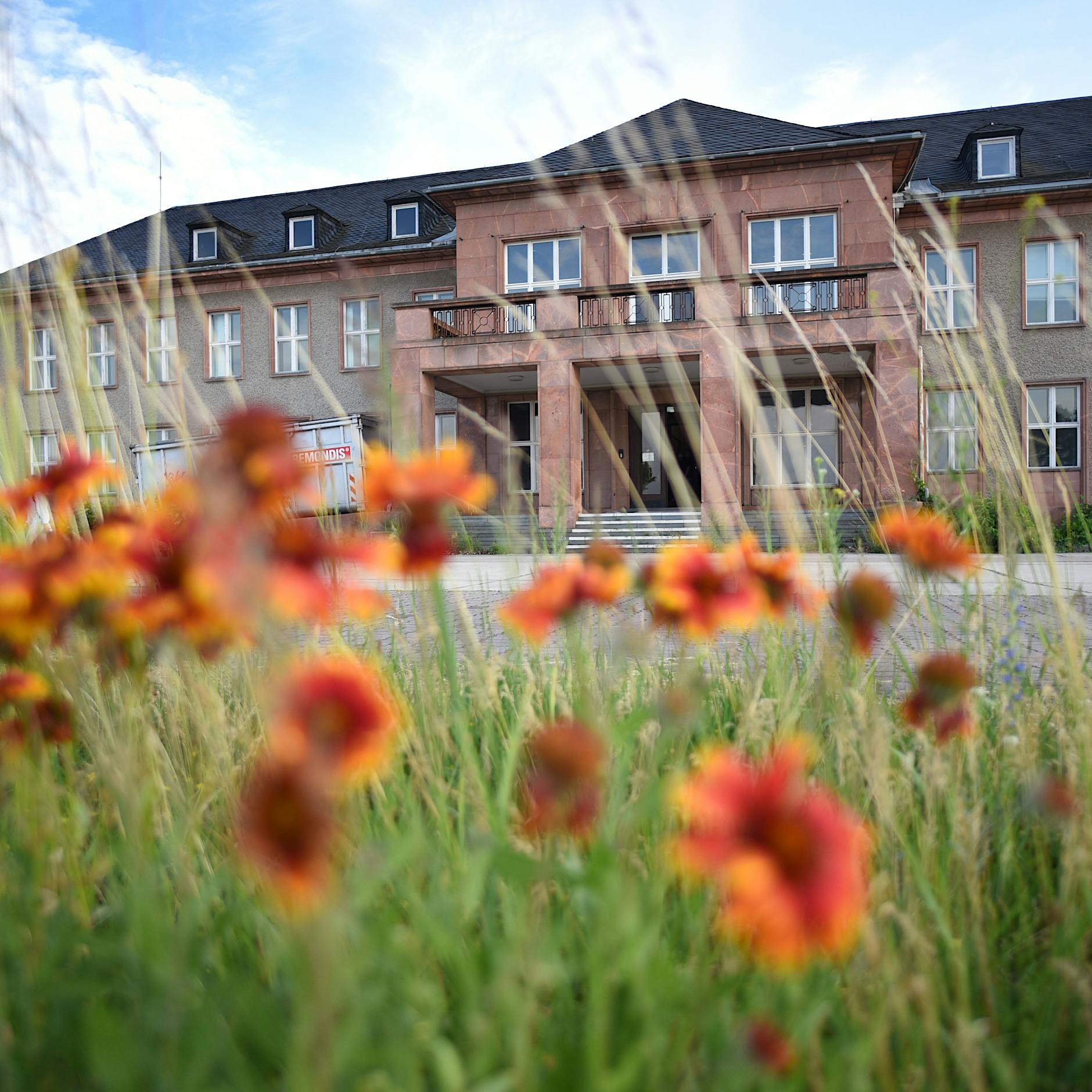 Generalshotel am Flughafen BER: Wie der Abriss doch noch gestoppt werden soll