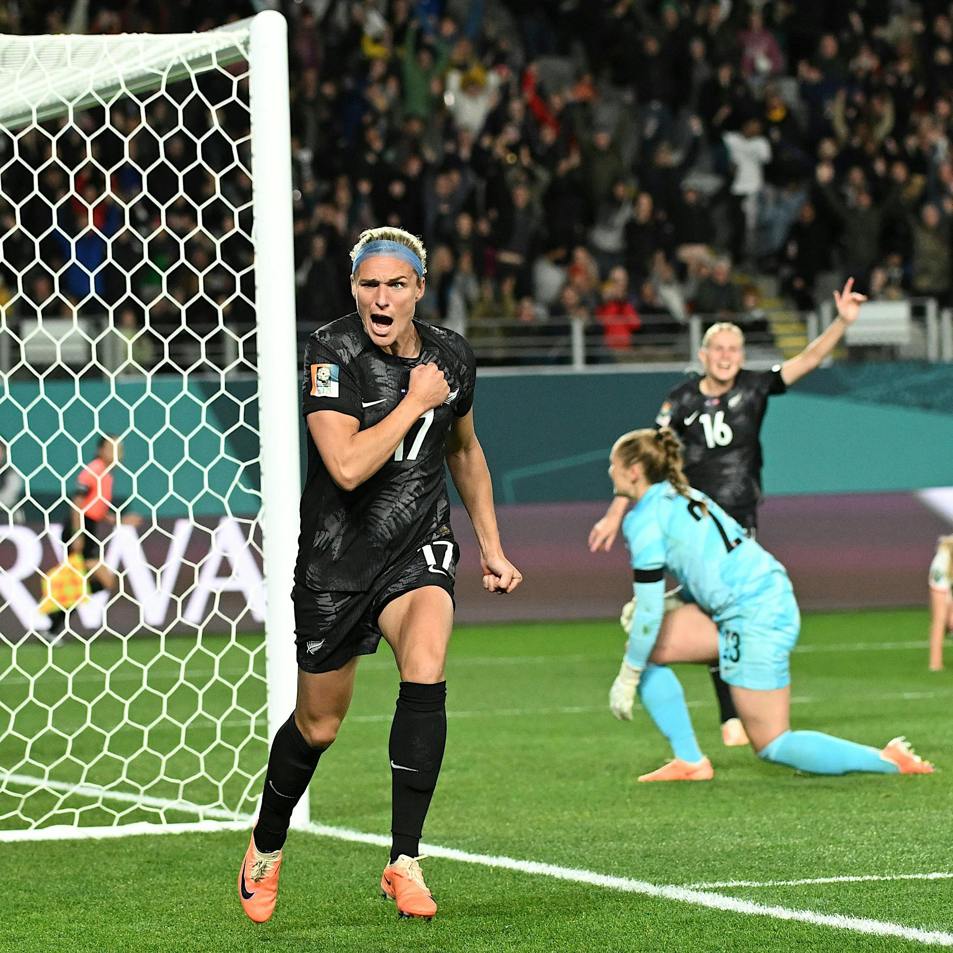 Frauen WM-Beginn mit Schweigeminute: Neuseeland trauert und feiert