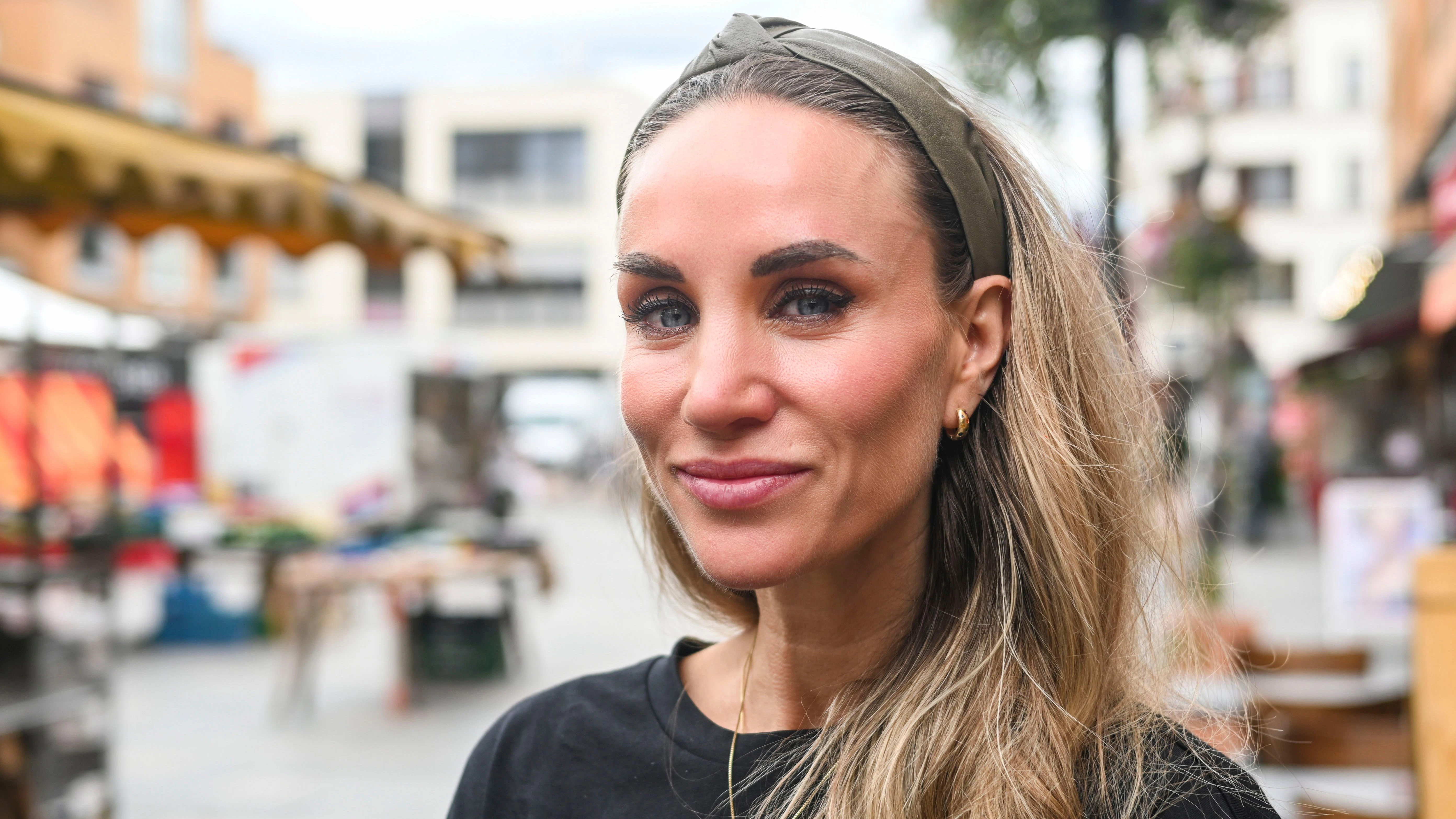 Kathrin Lüdtke (38)&nbsp; ist Mutter von drei Kindern und wohnt in Kleinmachnow. Sie hat keine Angst vor dem Raubtier.