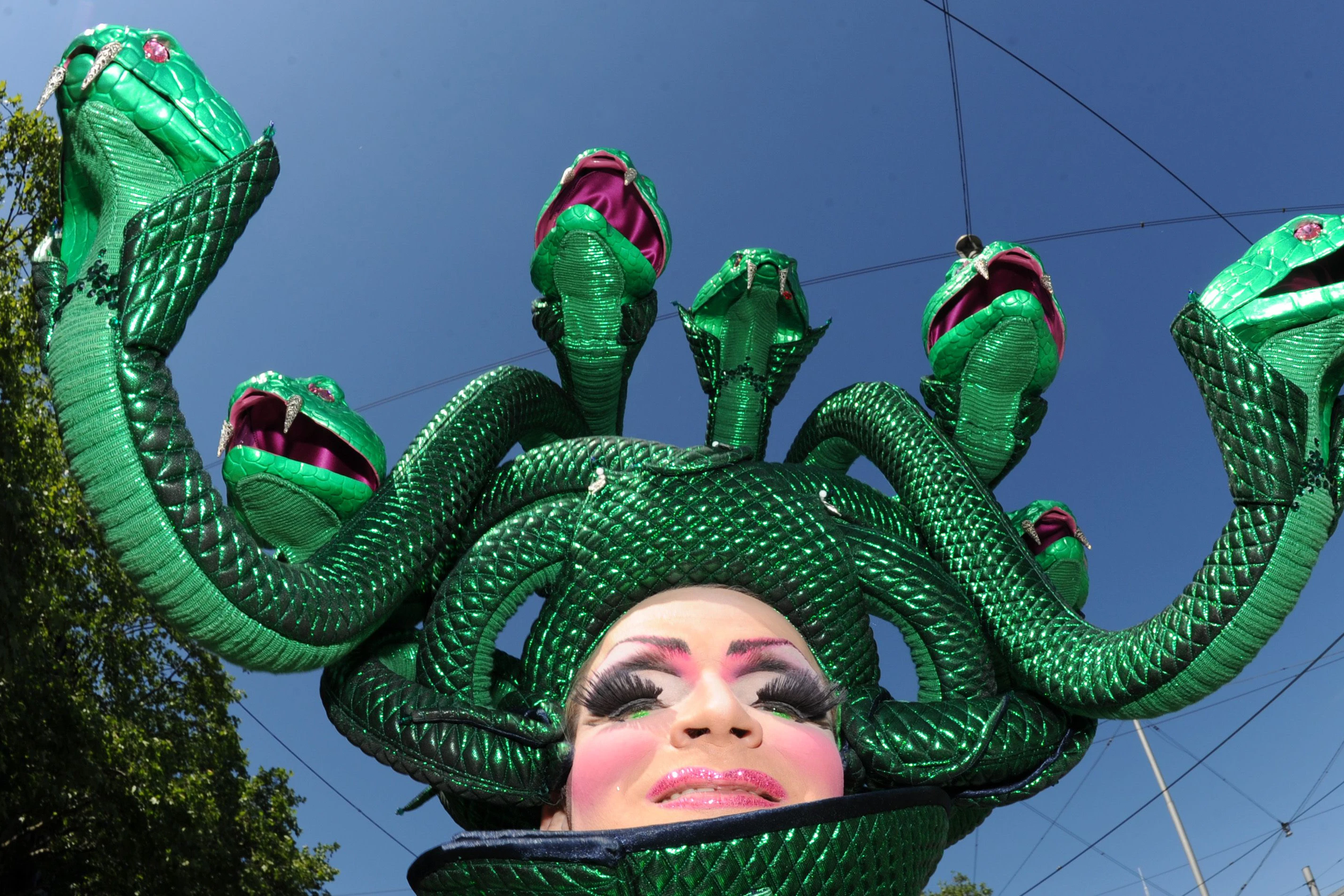 Mit Mann und Medusa: Christopher Street Day, Hannover, 2012.
