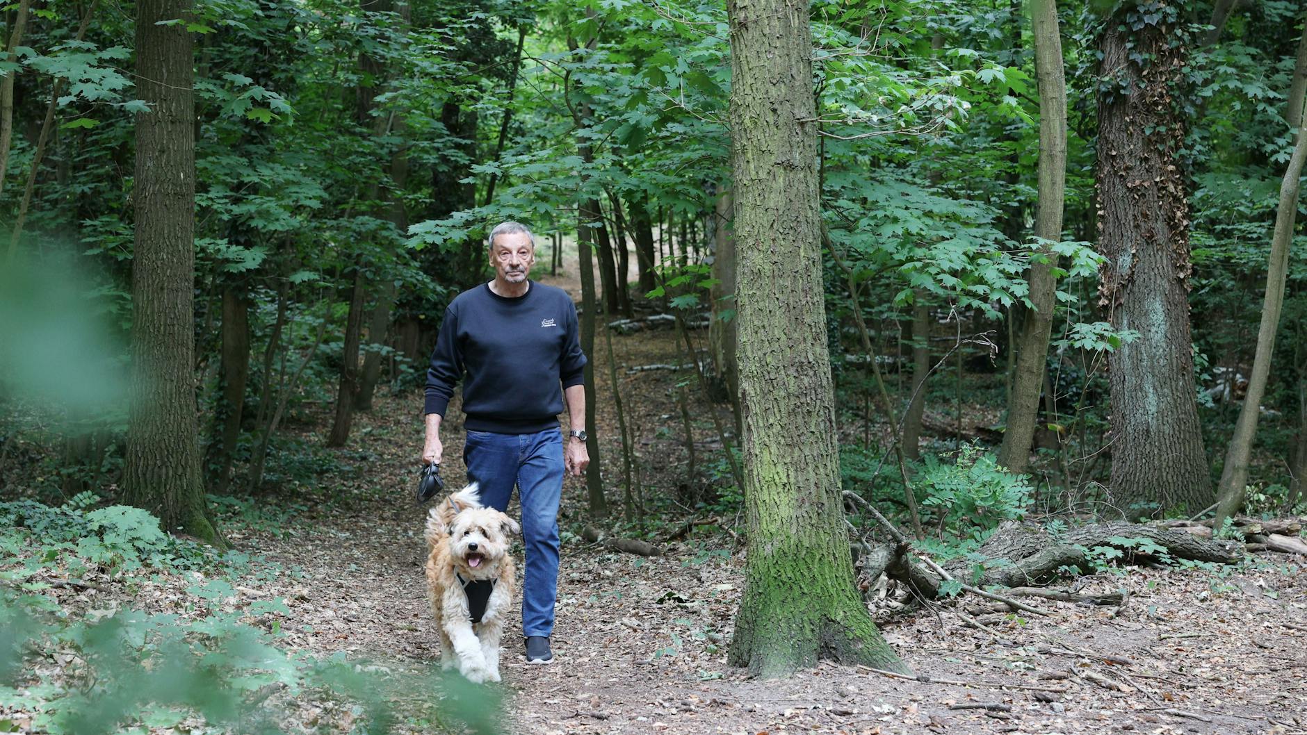 Gerd Ziegenspeck (80) kann nun wieder sorglos in den Wald gehen, ein komisches Gefühl begleitet ihn dennoch. 