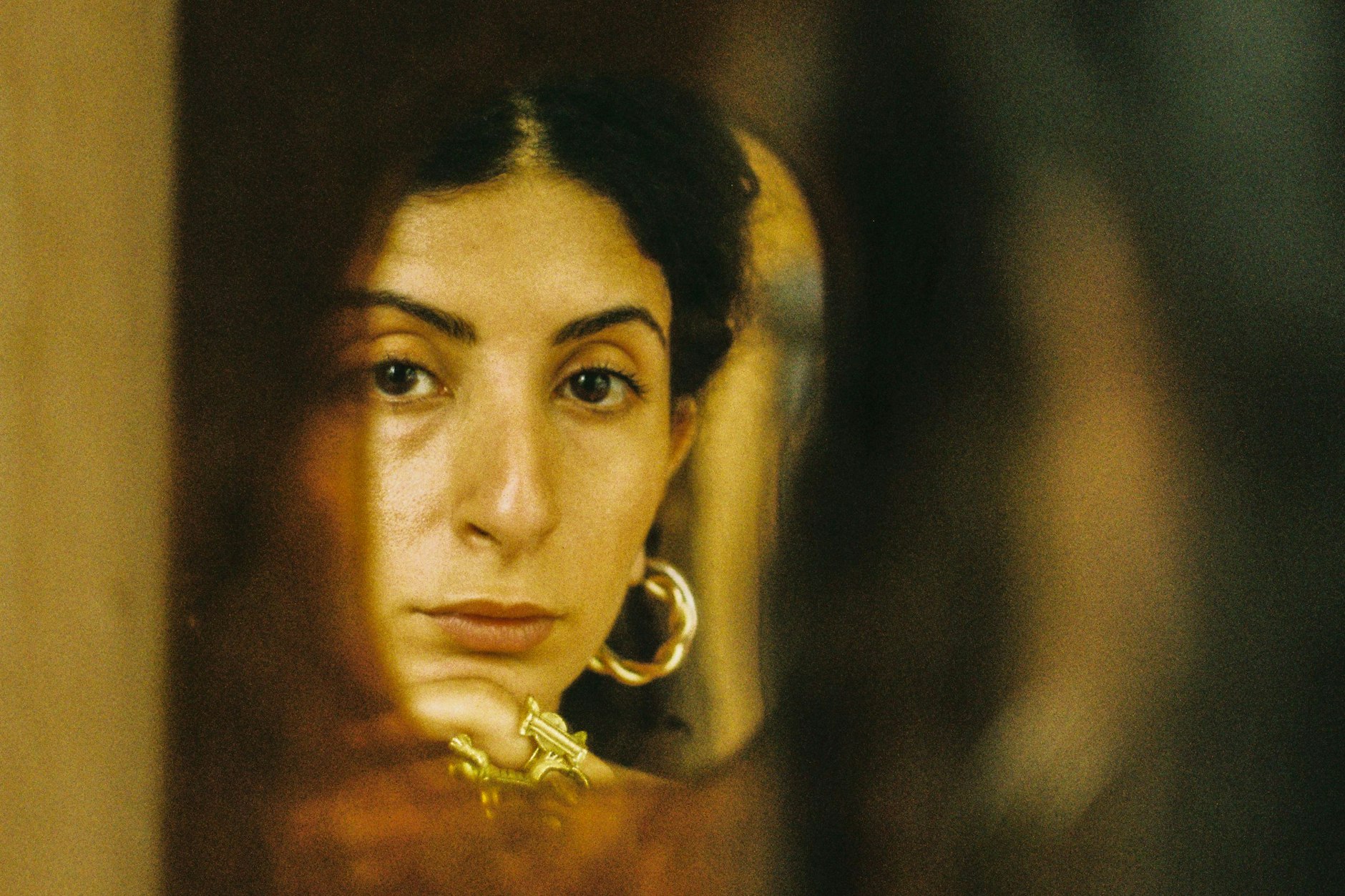 Nachdenklich: AŸA im OOTE-Studio in Kreuzberg