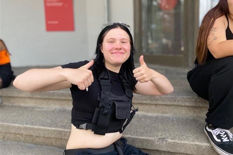 Auf der Pride-Parade fühlen viele Menschen den Zusammenhalt.