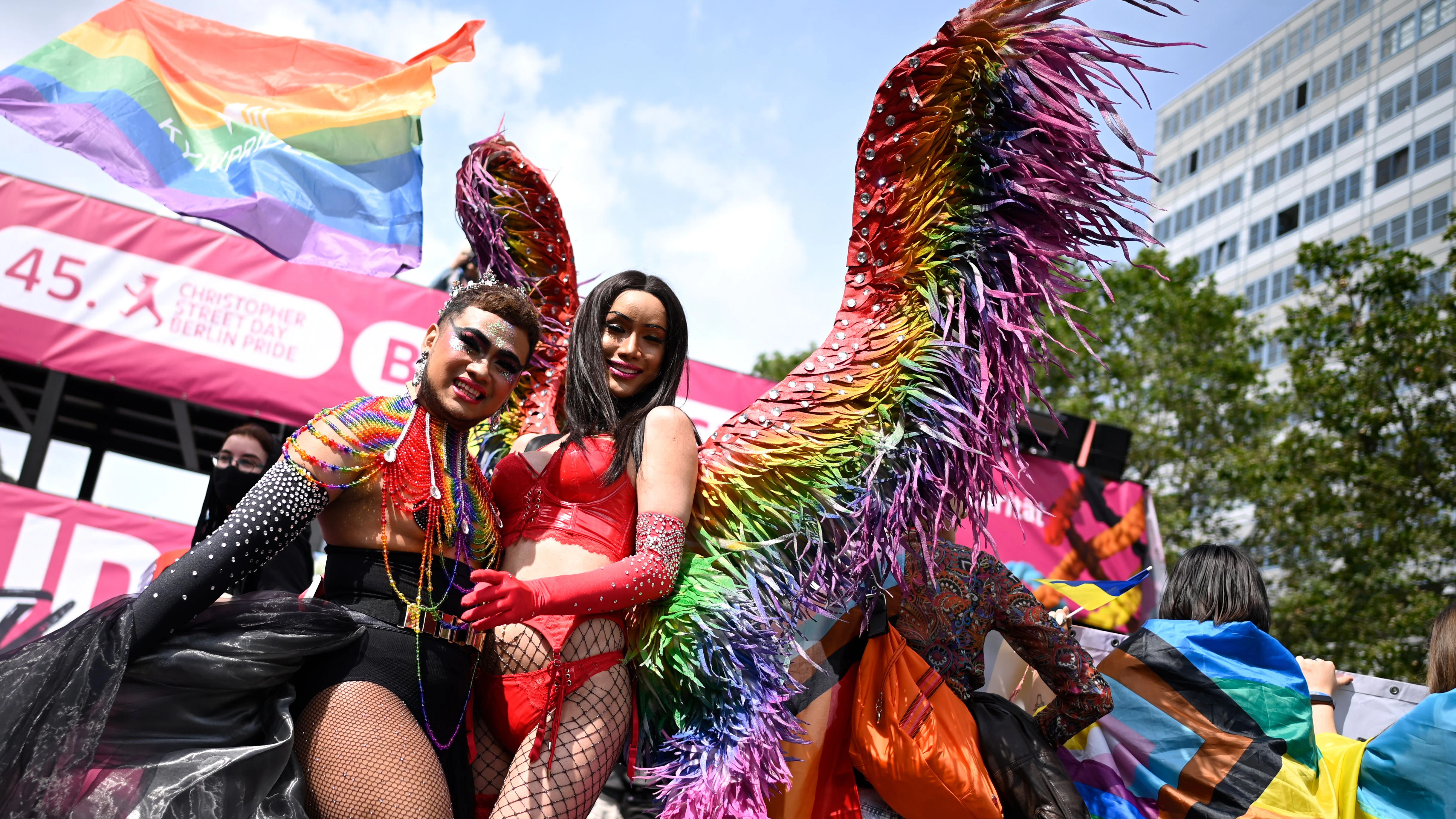 Bunt, schrill und gut gelaunt: Teilnehmer der 45. Berlin Pride-Parade zum Christopher Street Day (CSD).&nbsp;