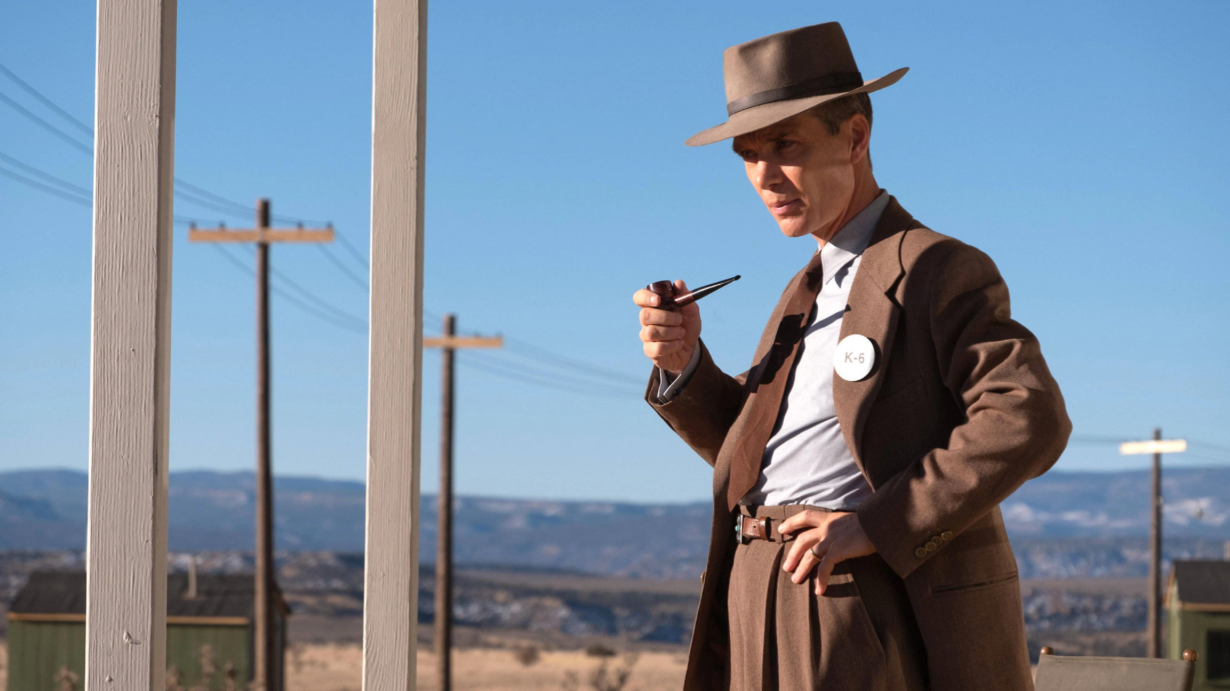Cillian Murphy als J. Robert Oppenheimer: Die Biografie des Erfinders der Atombombe macht nicht so viel gute Laune wie „Barbie“, ist aber trotzdem beim Publikum beliebt.