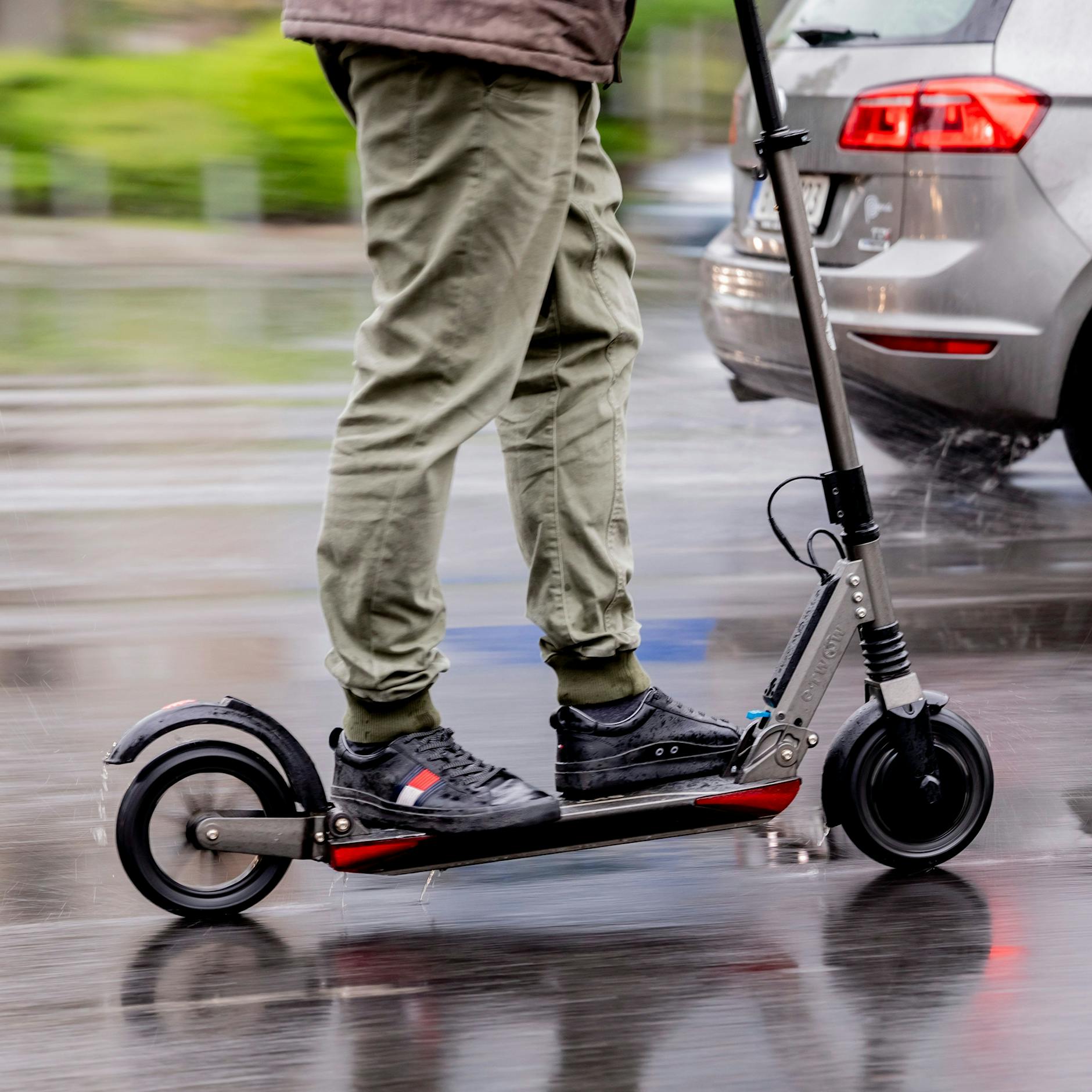 Wer bekifft E-Scooter fährt, kann seinen Führerschein verlieren