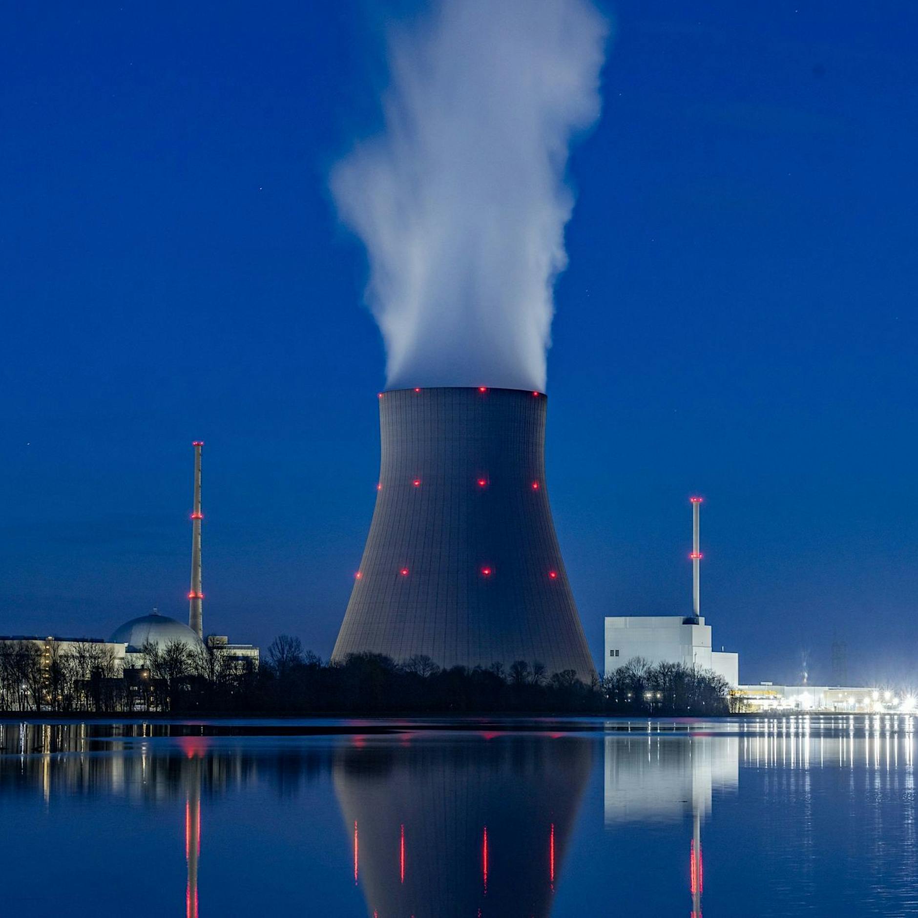 Atomkraftwerke abgeschaltet: Ist Deutschland jetzt von Strom-Importen abhängig?