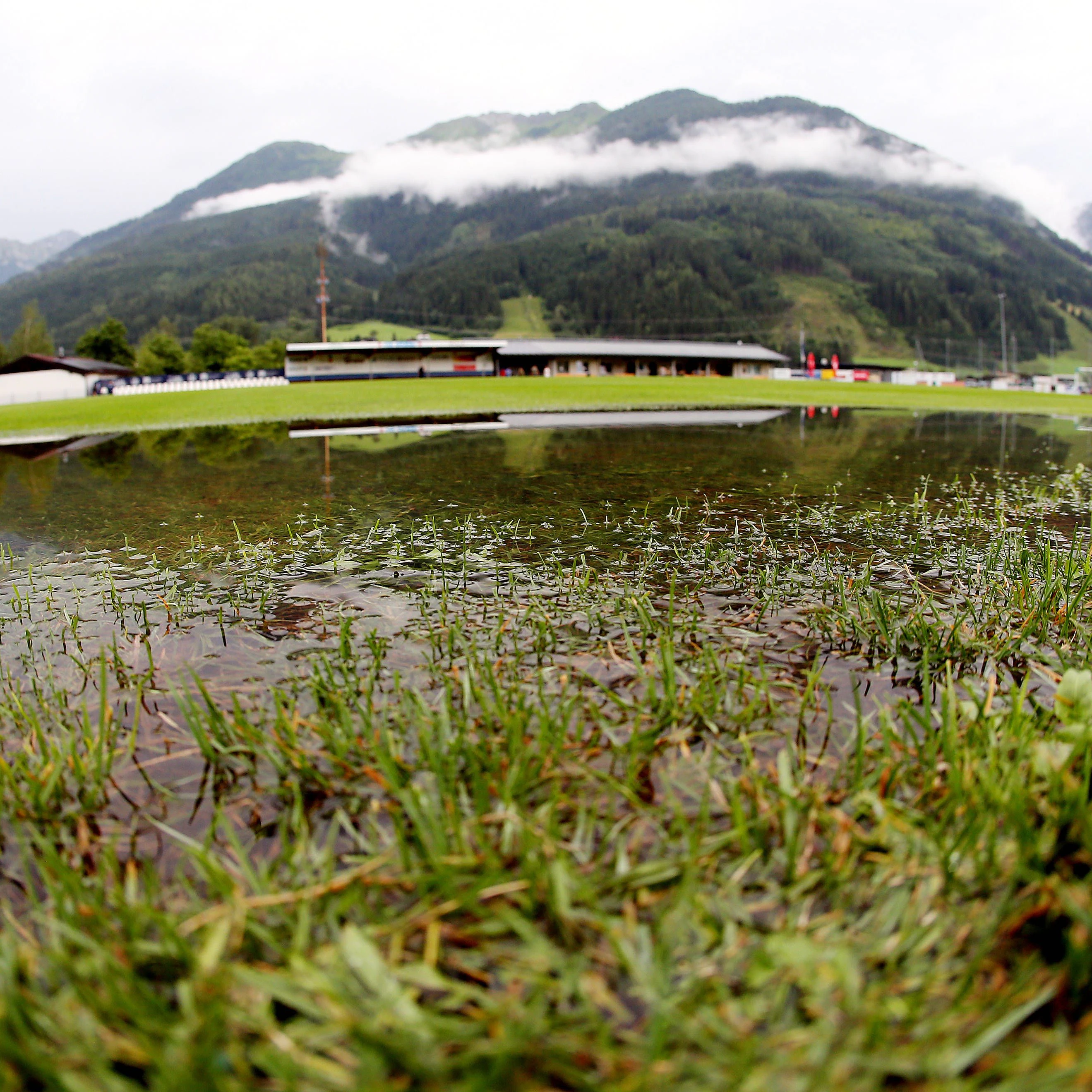 Beim VfB Stuttgart waren die Plätze in Österreich abgesoffen. Training unmöglich!&nbsp;