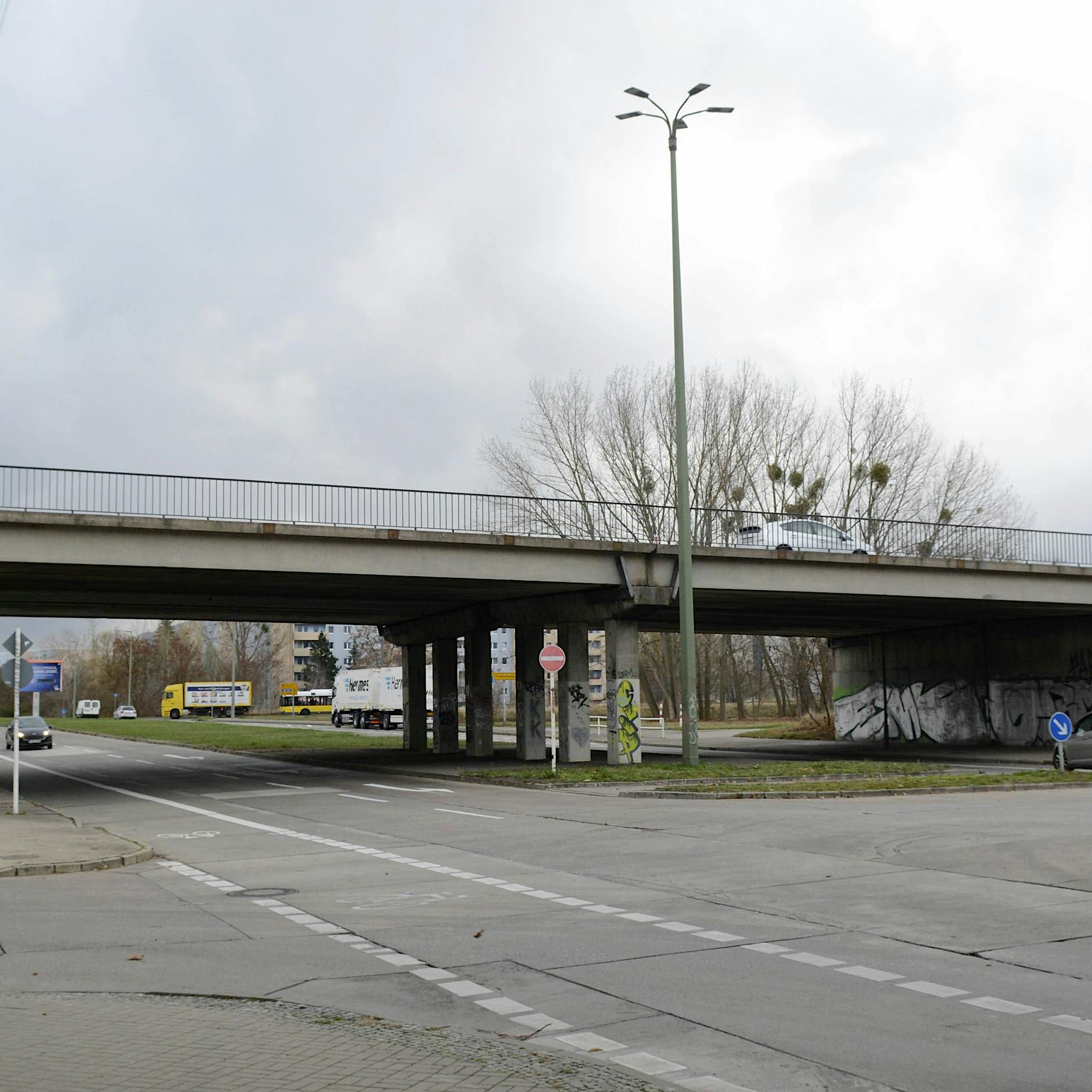Sperrung der Landsberger Allee: Umleitung wegen Bauarbeiten in Marzahn