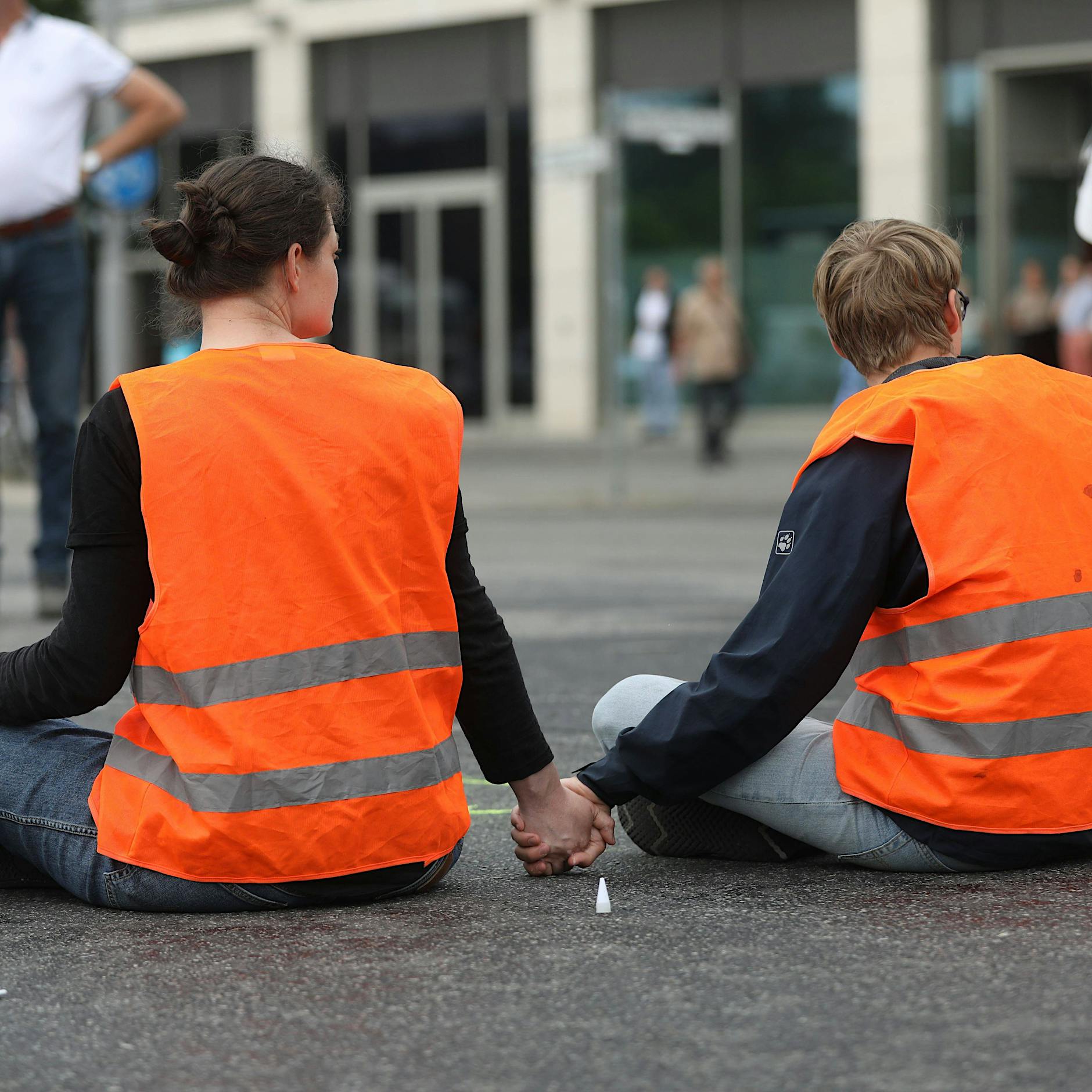 Letzte Generation sorgt für Halbierung der Unterstützung für Klimabewegung in Deutschland